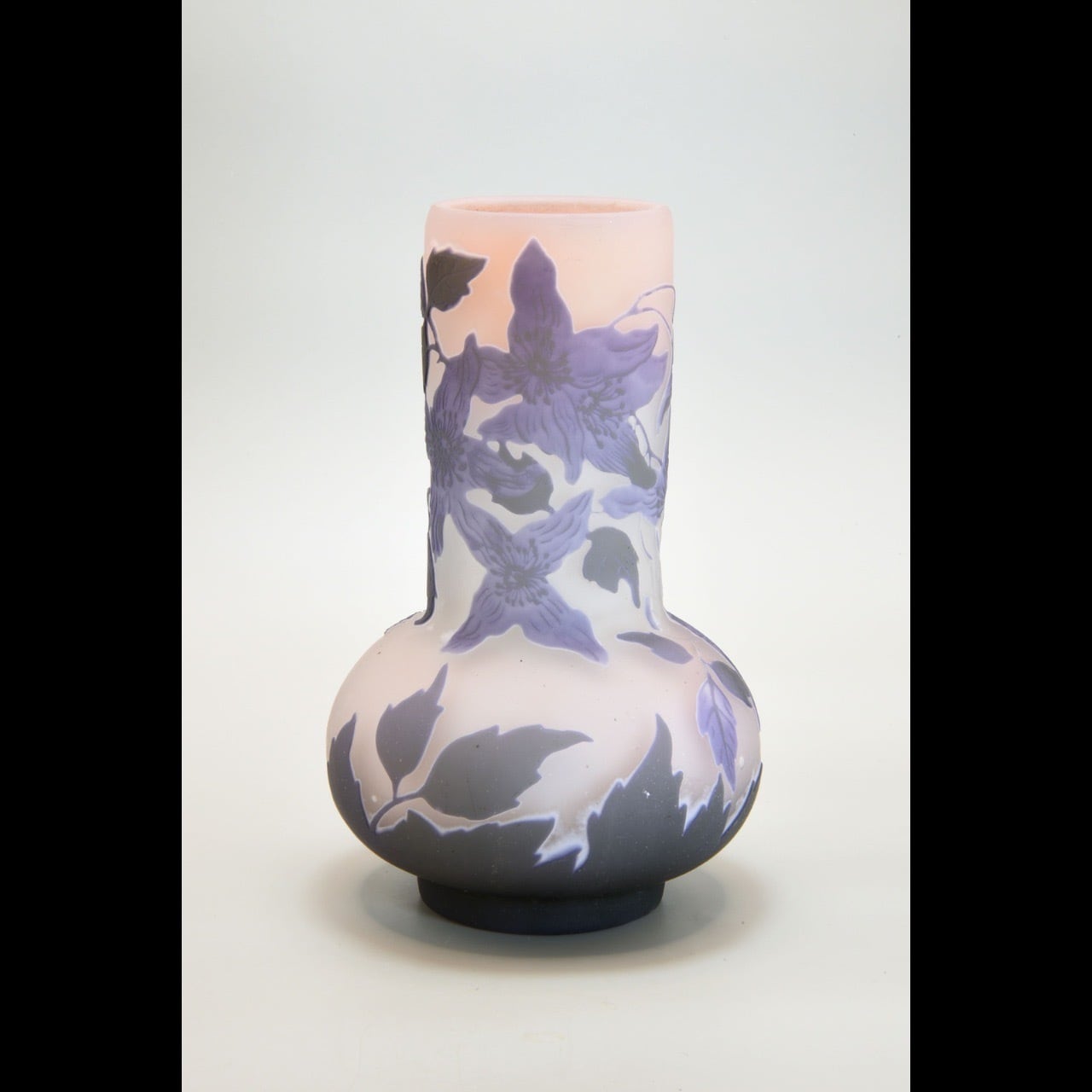 エミール・ガレ「クレマチス文花瓶」 | B. the Gallery