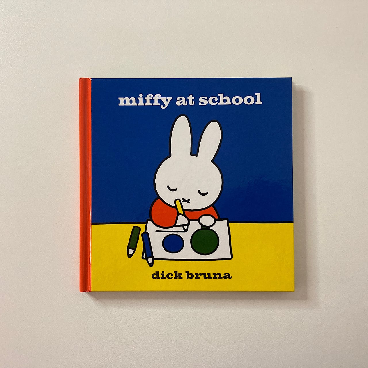 Miffy at School | 素敵な洋書の絵本屋さん Read Leaf Books