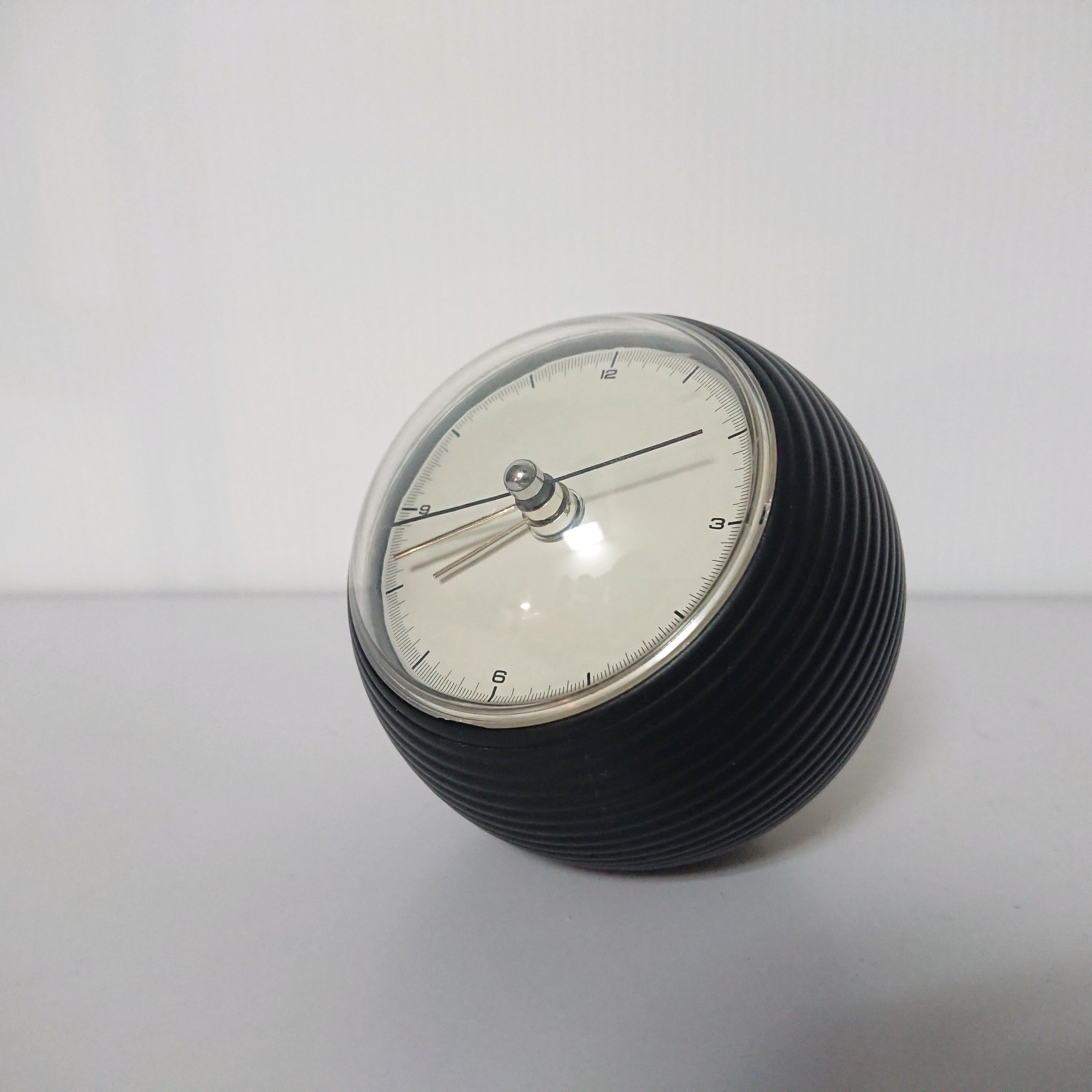 五十嵐威暢 THE OUN COLLECTION ”EARTH CLOCK/BALL CLOCK” 1987年