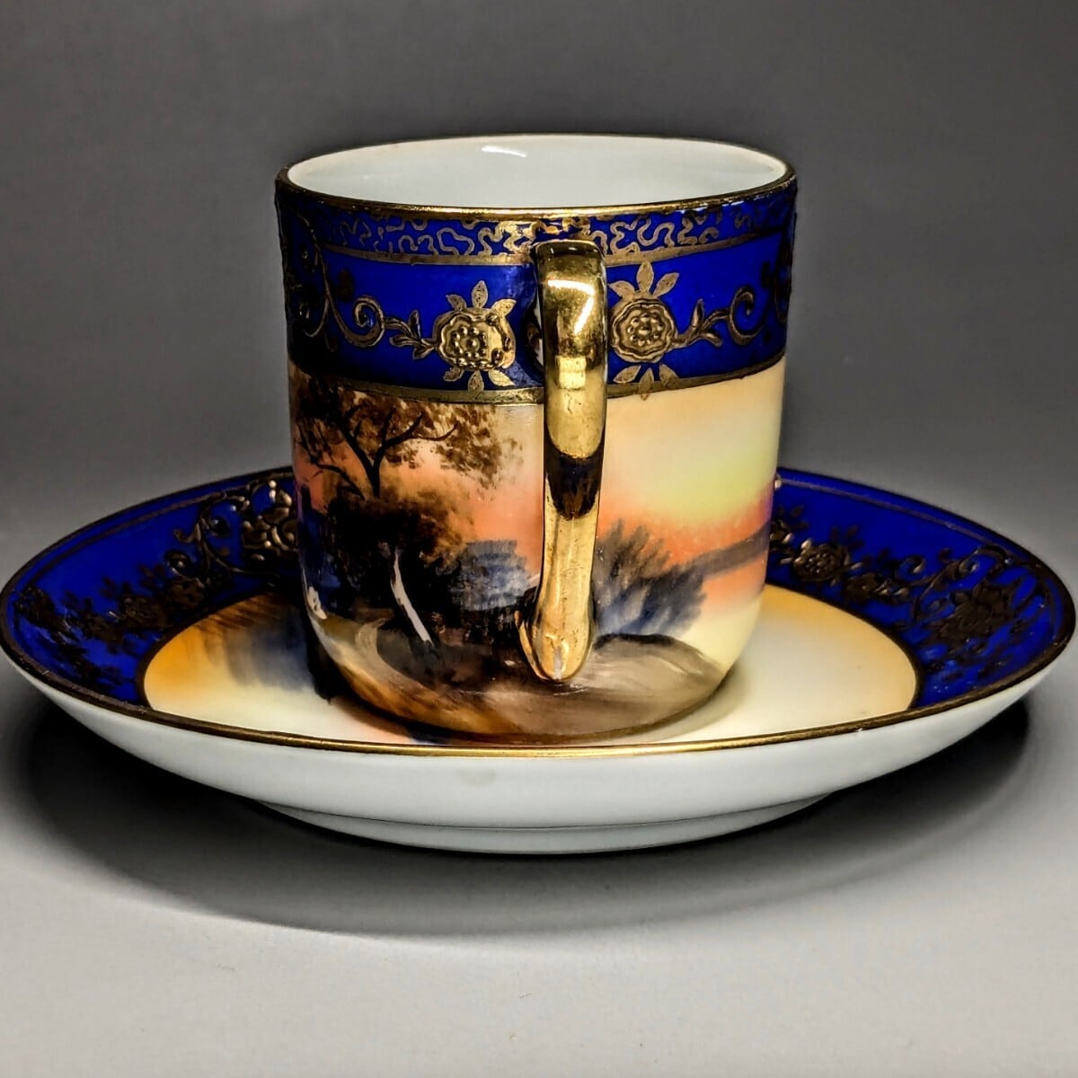 オールドノリタケ 有名パターン 金盛上藍帯イギリス 金彩湖畔白鳥風景