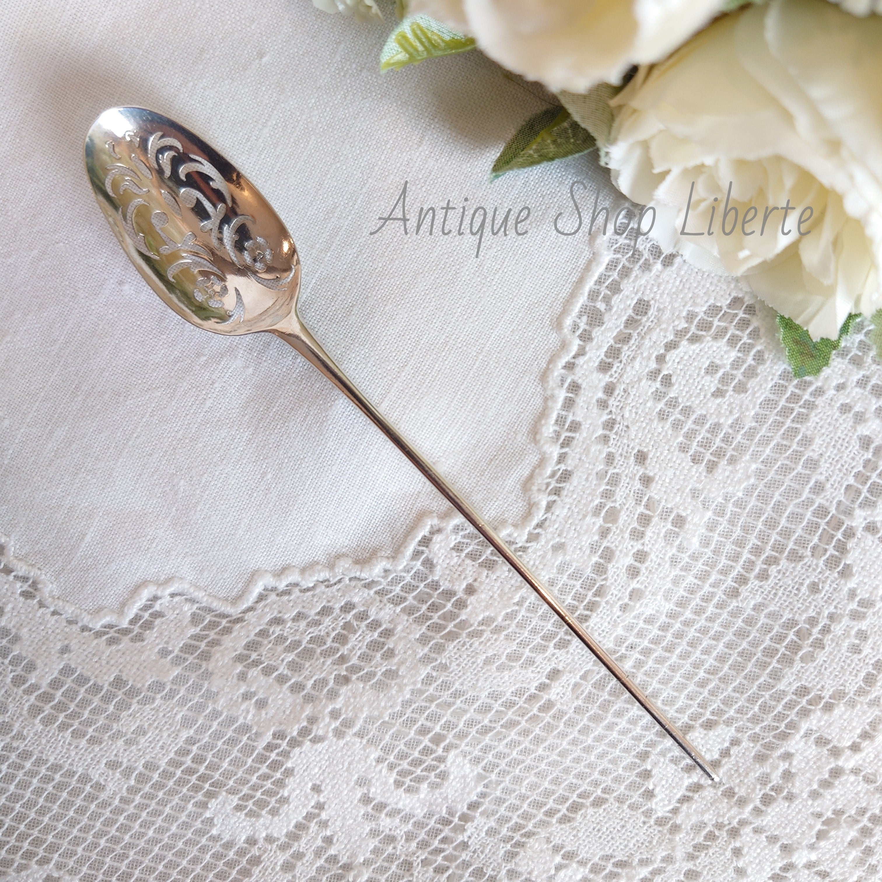 イギリス モートスプーン 純銀 | アンティークショップ リベルテ