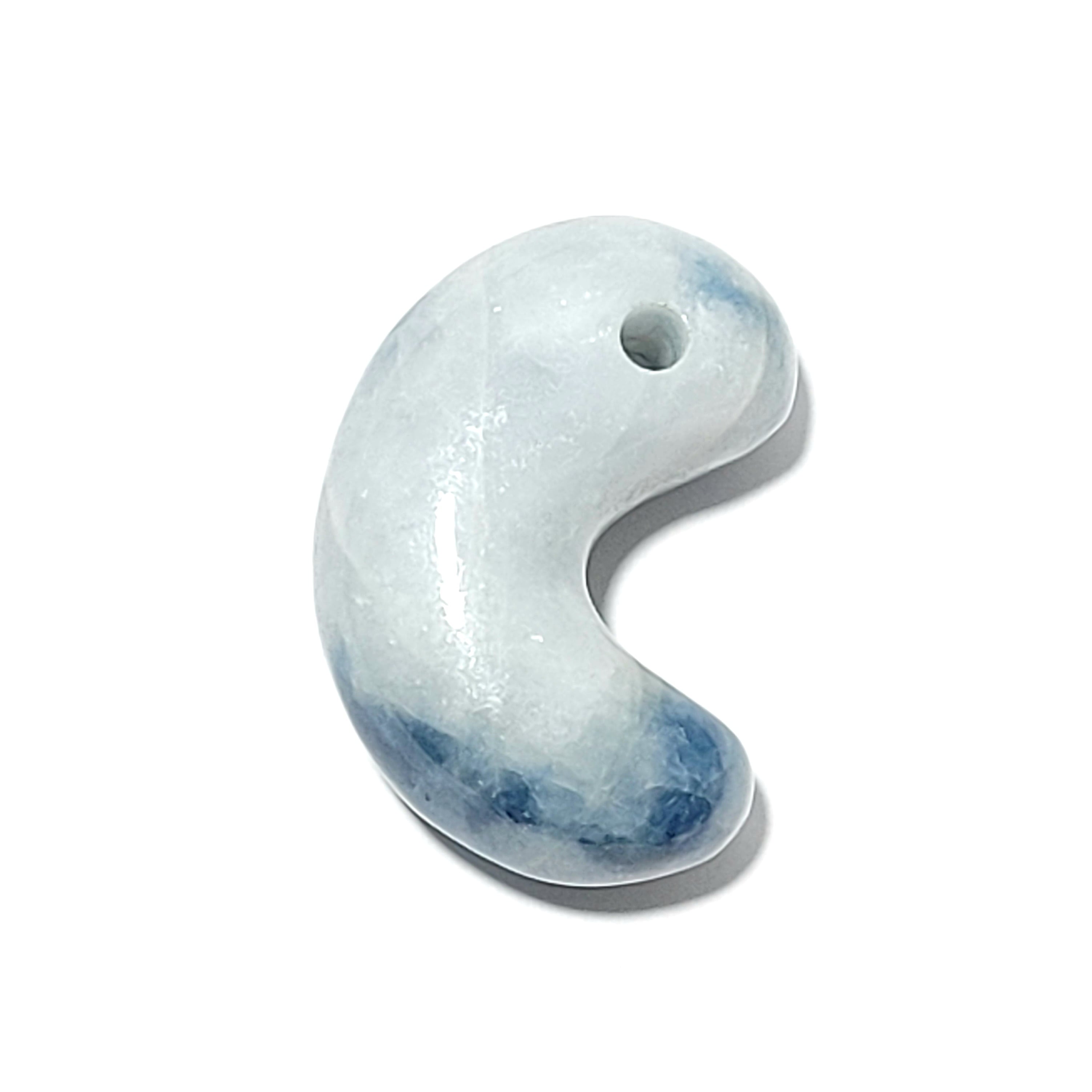 入コン沢 勾玉:糸魚川翡翠 BMT0440 | 糸魚川翡翠工芸家 赤羽可行BASE