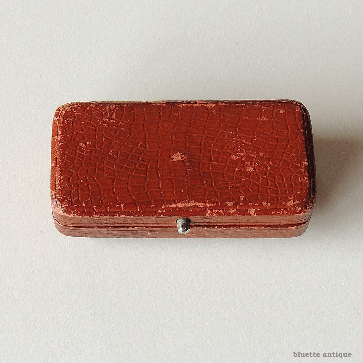 英国アンティークジュエリーケース E. SWEENEY ベージュベルベット