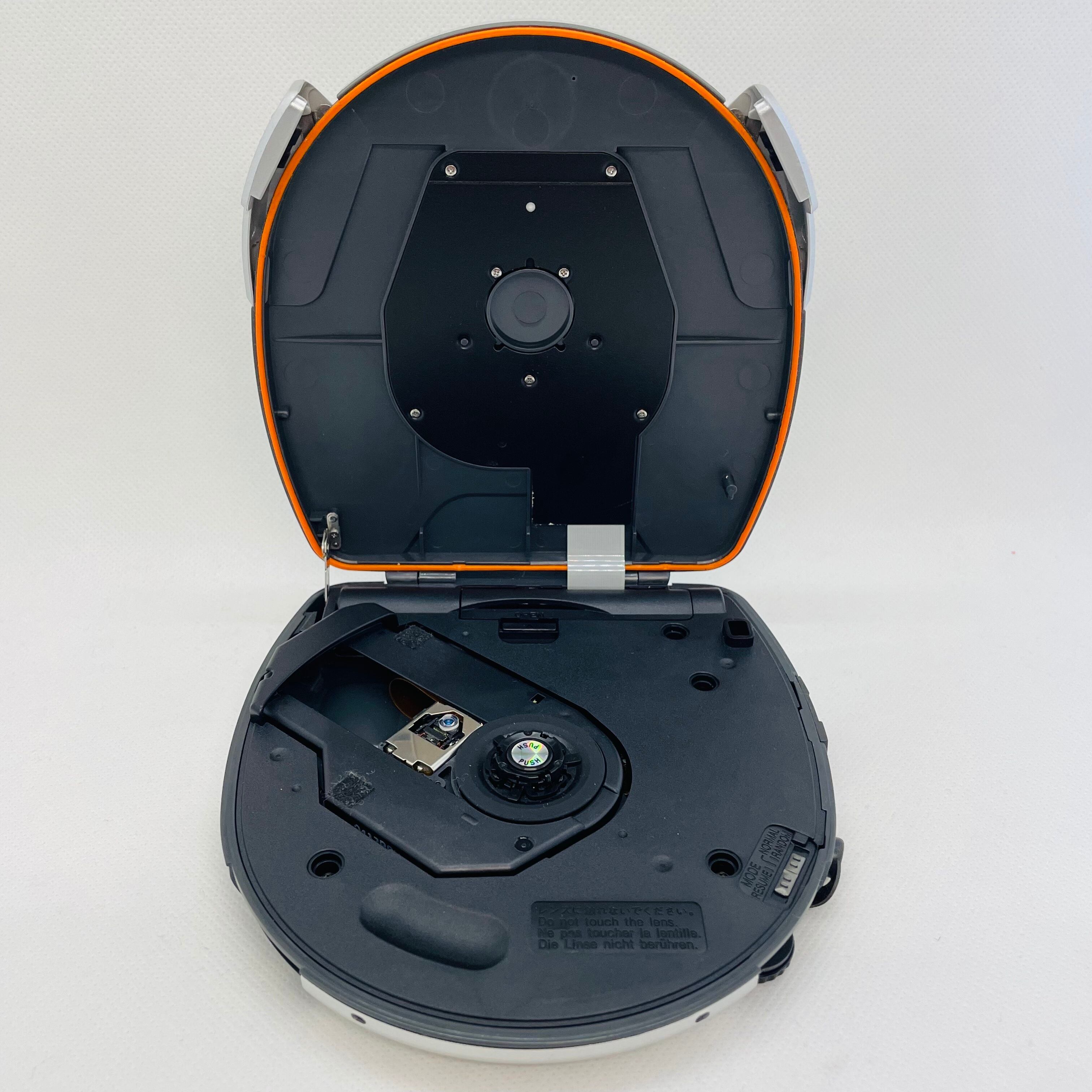 Panasonic SHOCK WAVE METAL ポータブルCDプレーヤー | Rocturnal Music