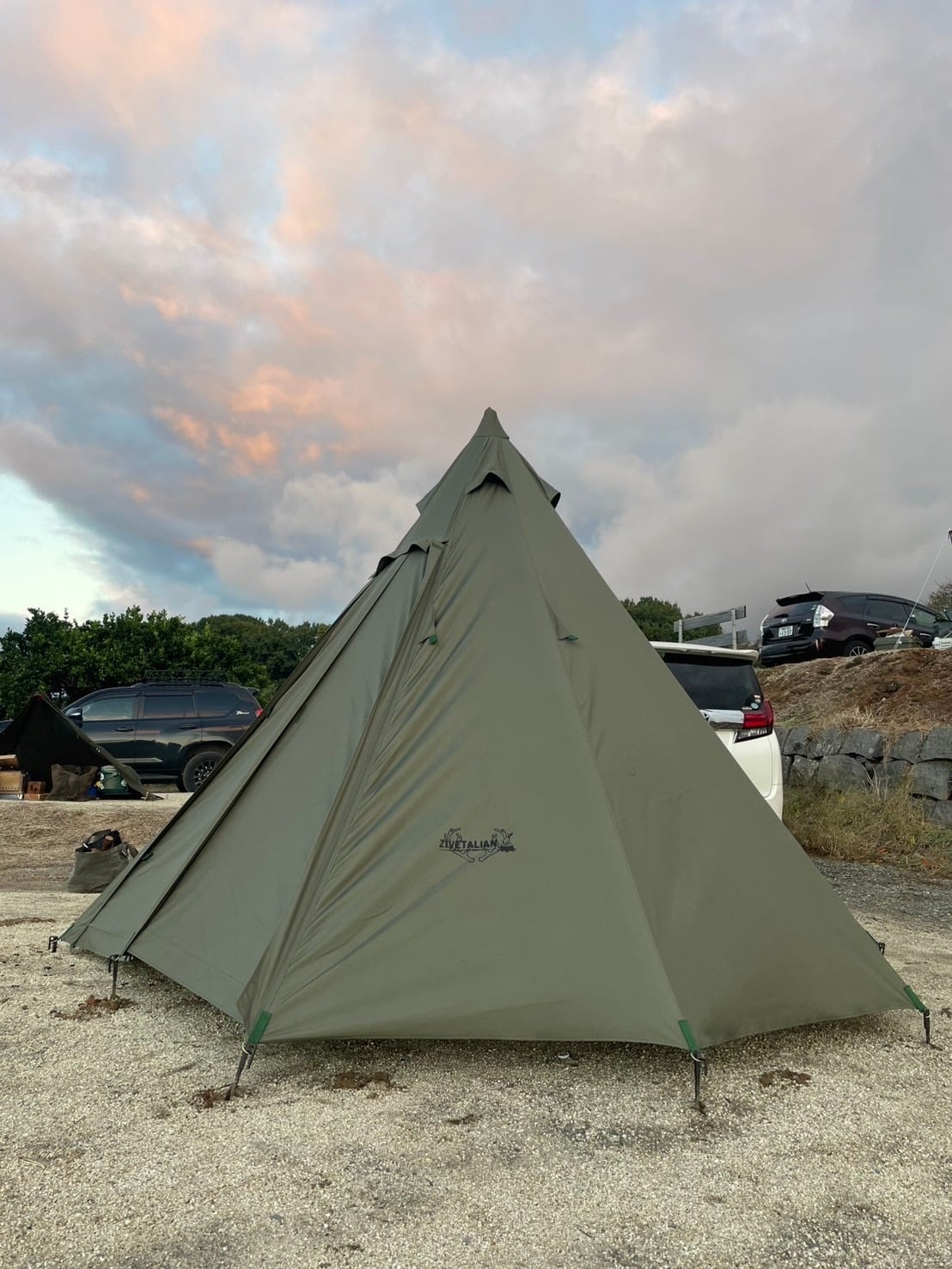 ZIVETALIAN 柱幕 | ZIVETALIAN