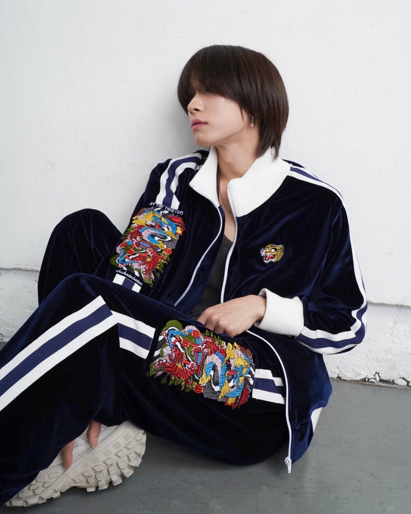 Velor drg track jacket | チュウカタベタイ