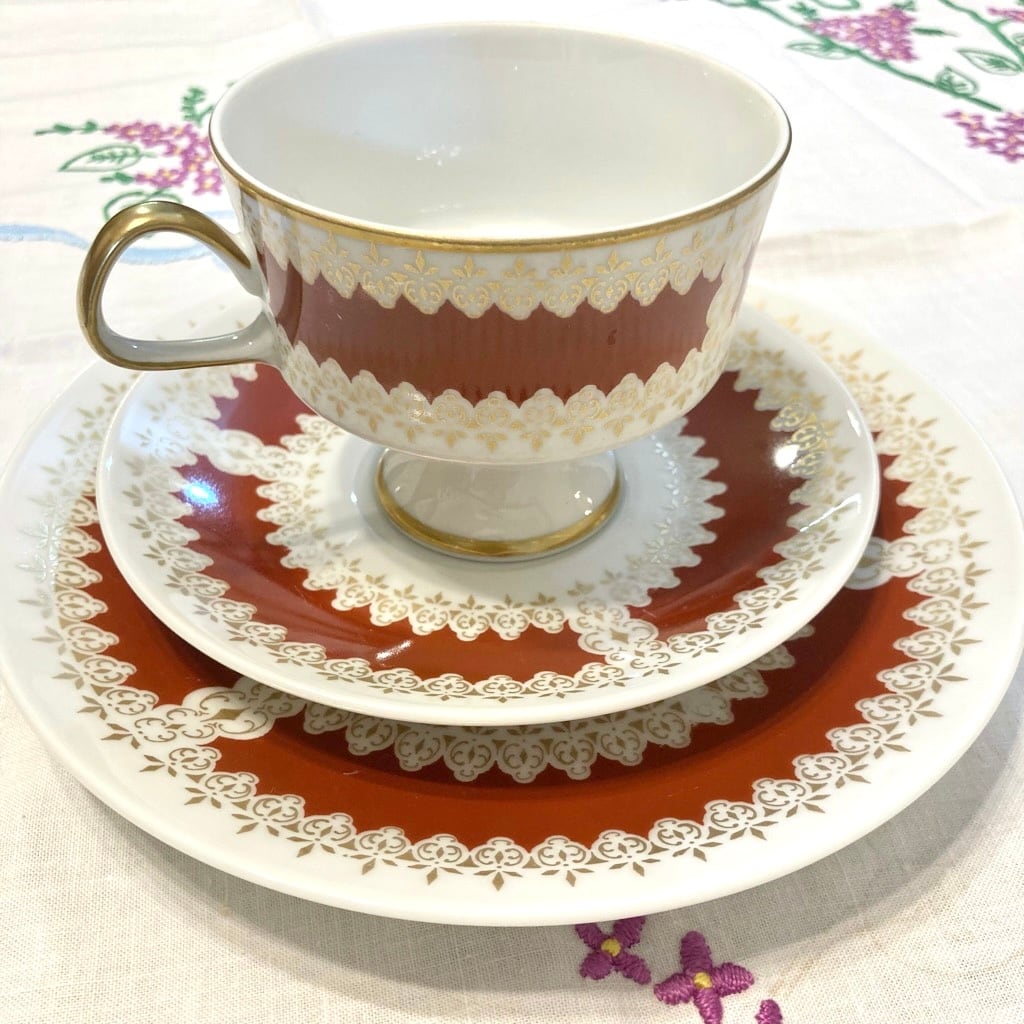 東ドイツ 足つきカップ＆ソーサー トリオ | kolbenova