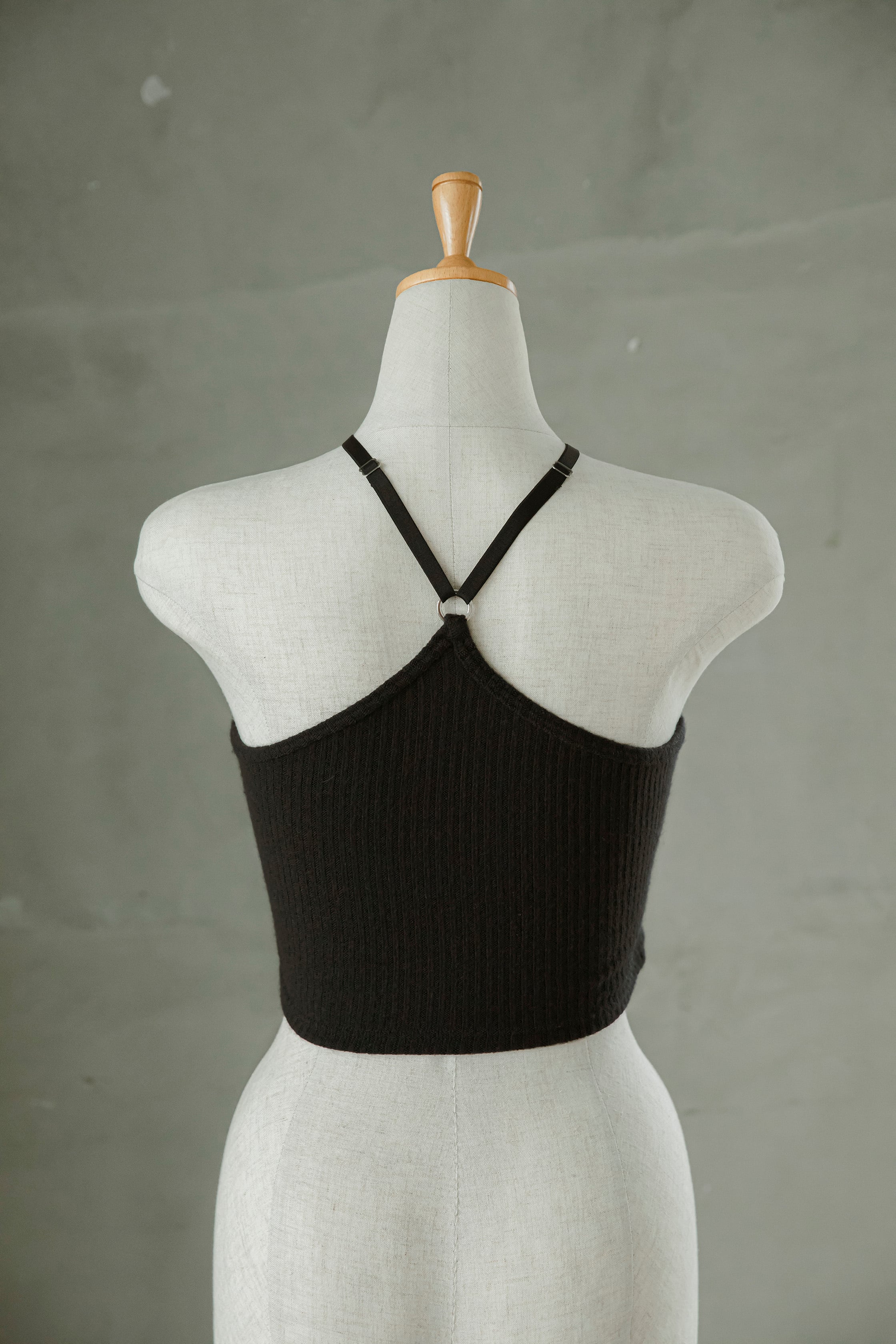 ホルターネックニットキャミソール | GEMINItale