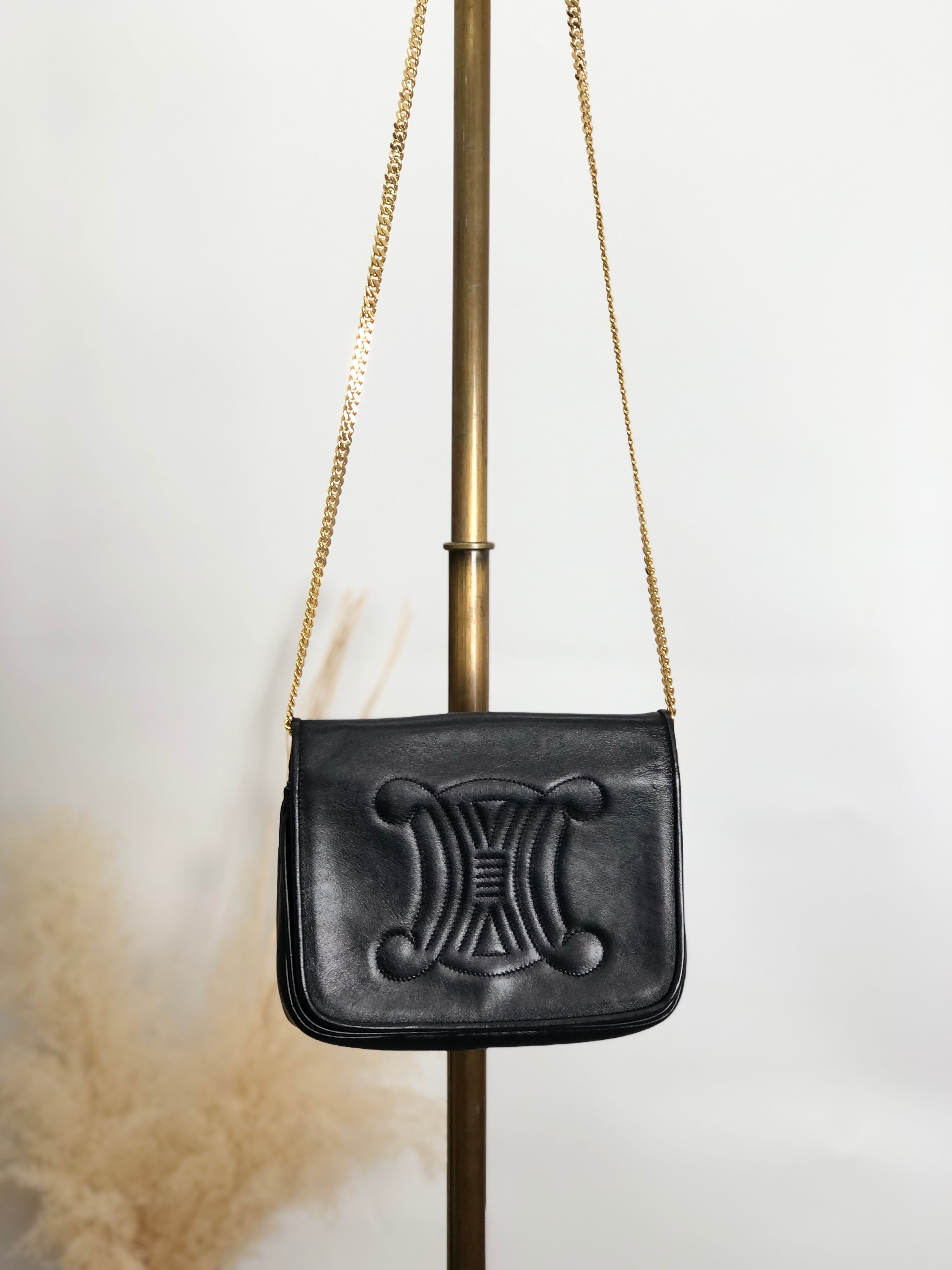 CELINE セリーヌ ショルダーバッグ ブラック トリオンフ ステッチ