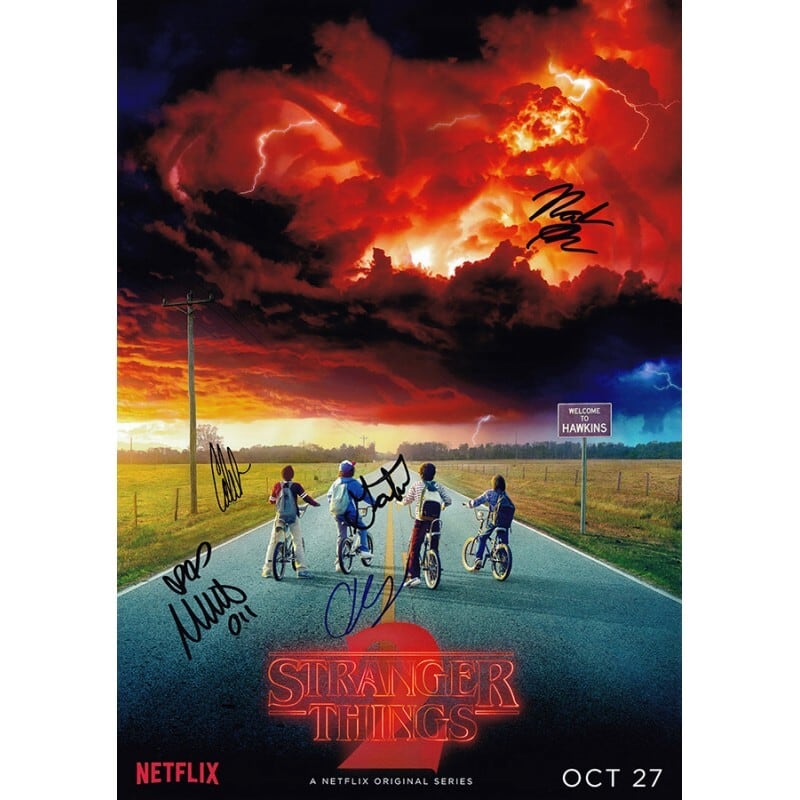 Stranger Things(ストレンジャーシングス) 【5名直筆サイン入りミニ