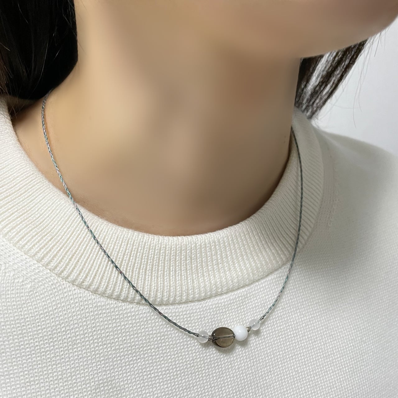 白珊瑚/天然石/手織り絹糸/ネックレス/カレンシルバー | ChocoRal Jewelry