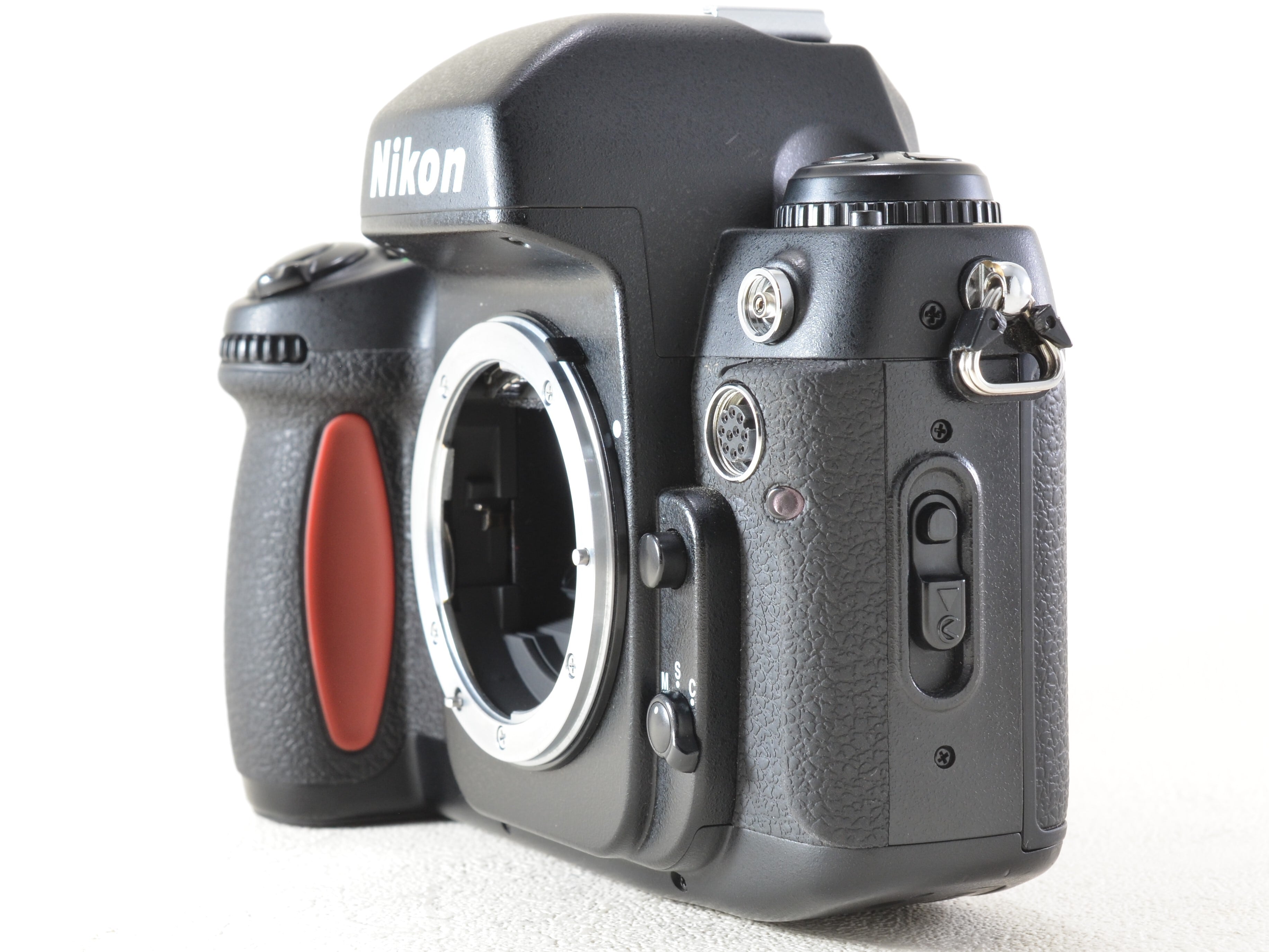 縦グリップがクール】Nikon F100 ボディ MB-15付 ニコン（51877