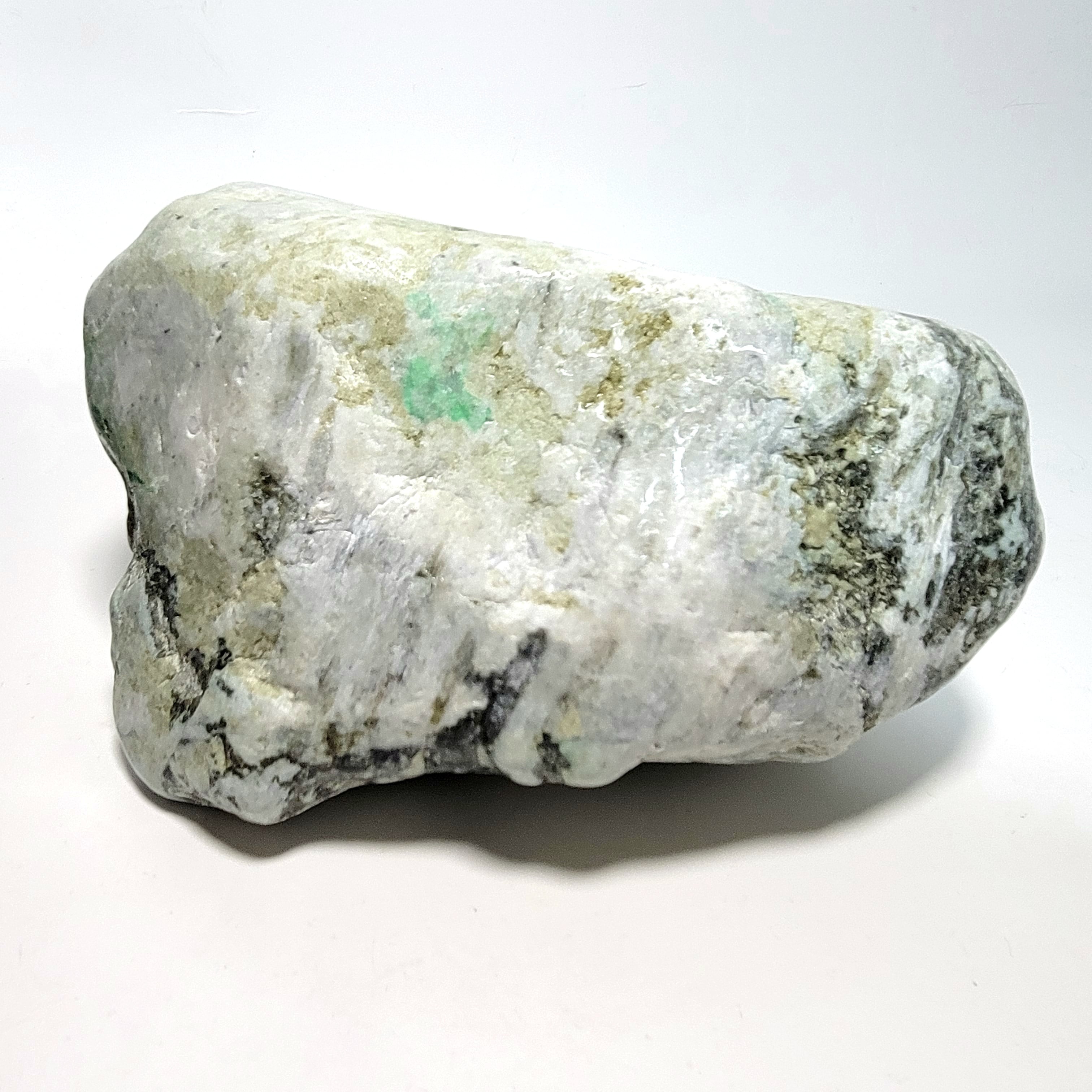 糸魚川翡翠:原石:姫川 BG0021 | 糸魚川翡翠工芸家 赤羽可行BASE