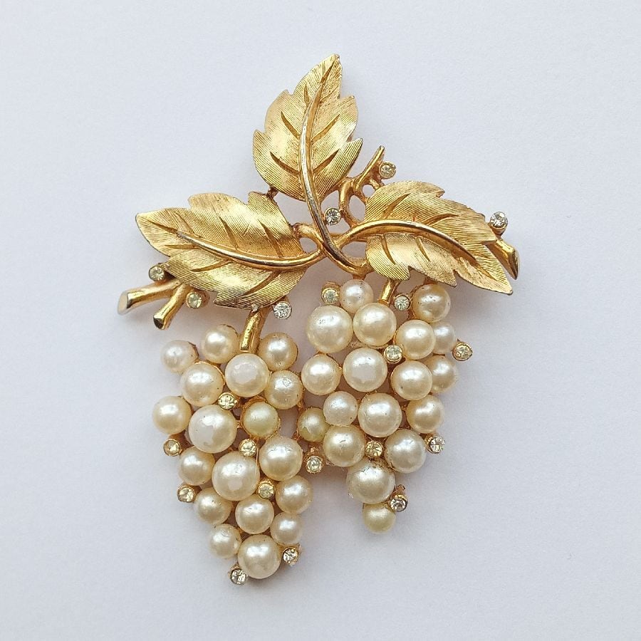 leopard様特大希少TRIFARIガラスヴィンテージブローチB240 Snowleopard