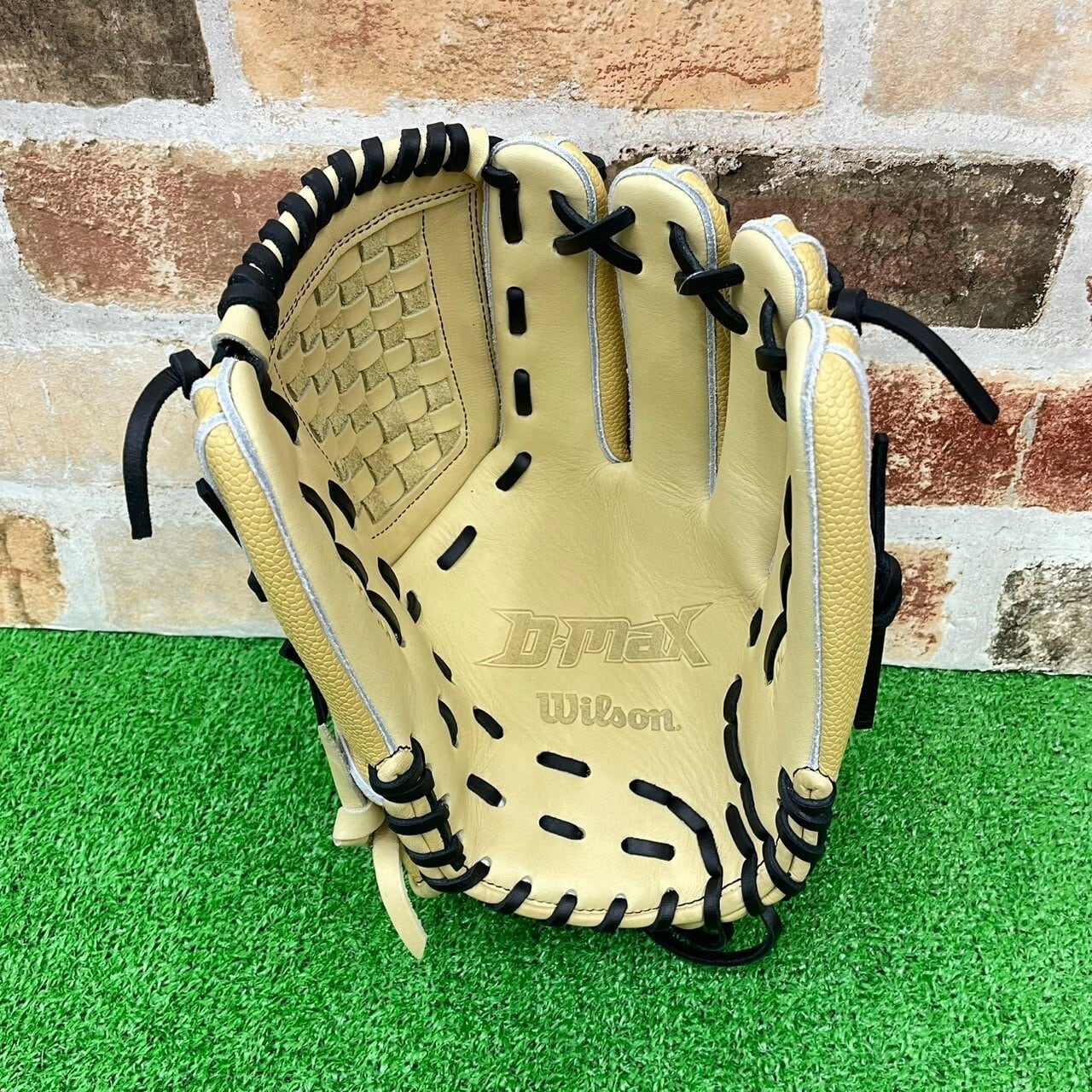 2025モデル】 ウイルソン Jr用グローブDJ型( D5型ベース) 型付け無料