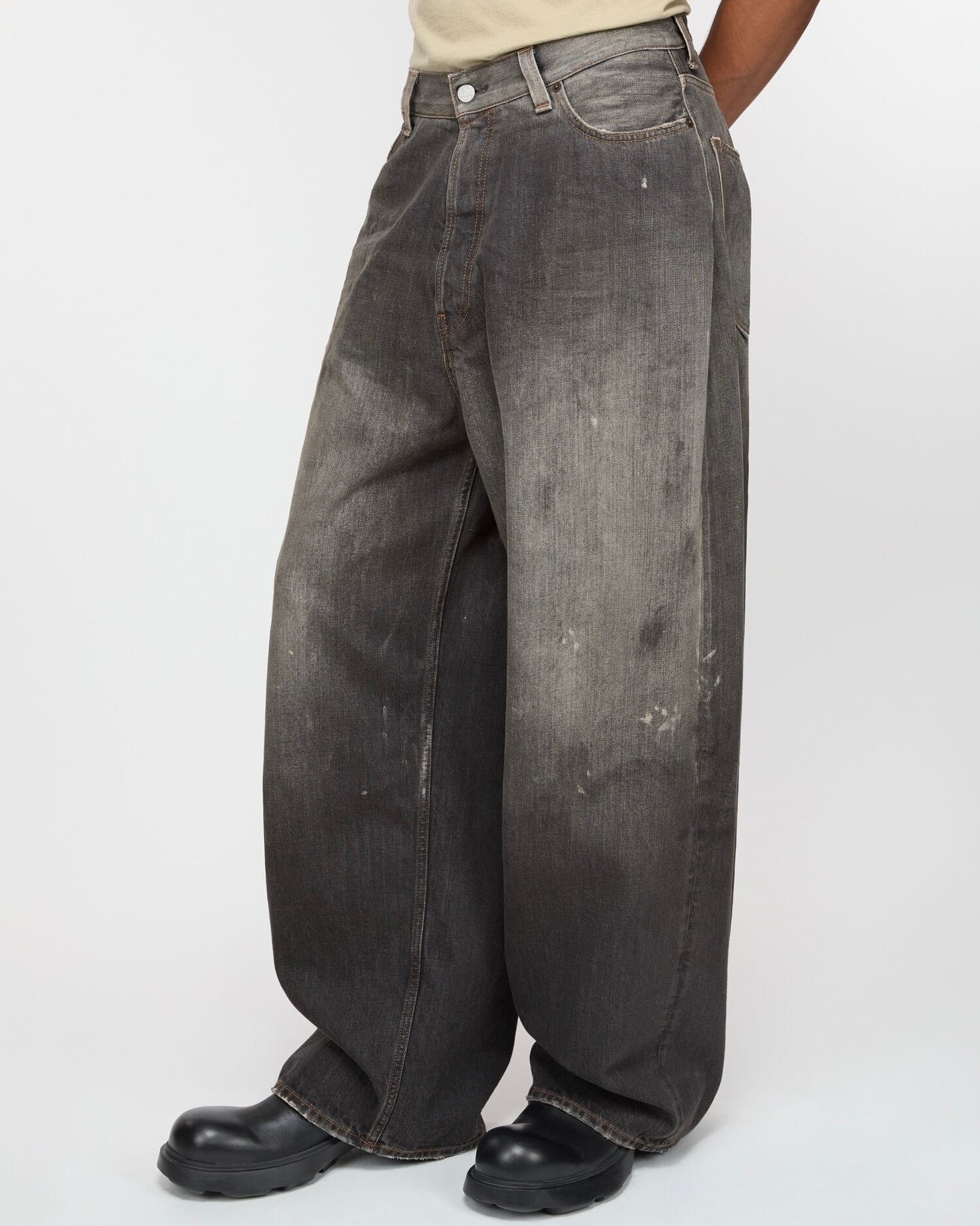 ACNE STUDIOS】スーパーバギーフィットジーンズ - 2023M | idealclasse