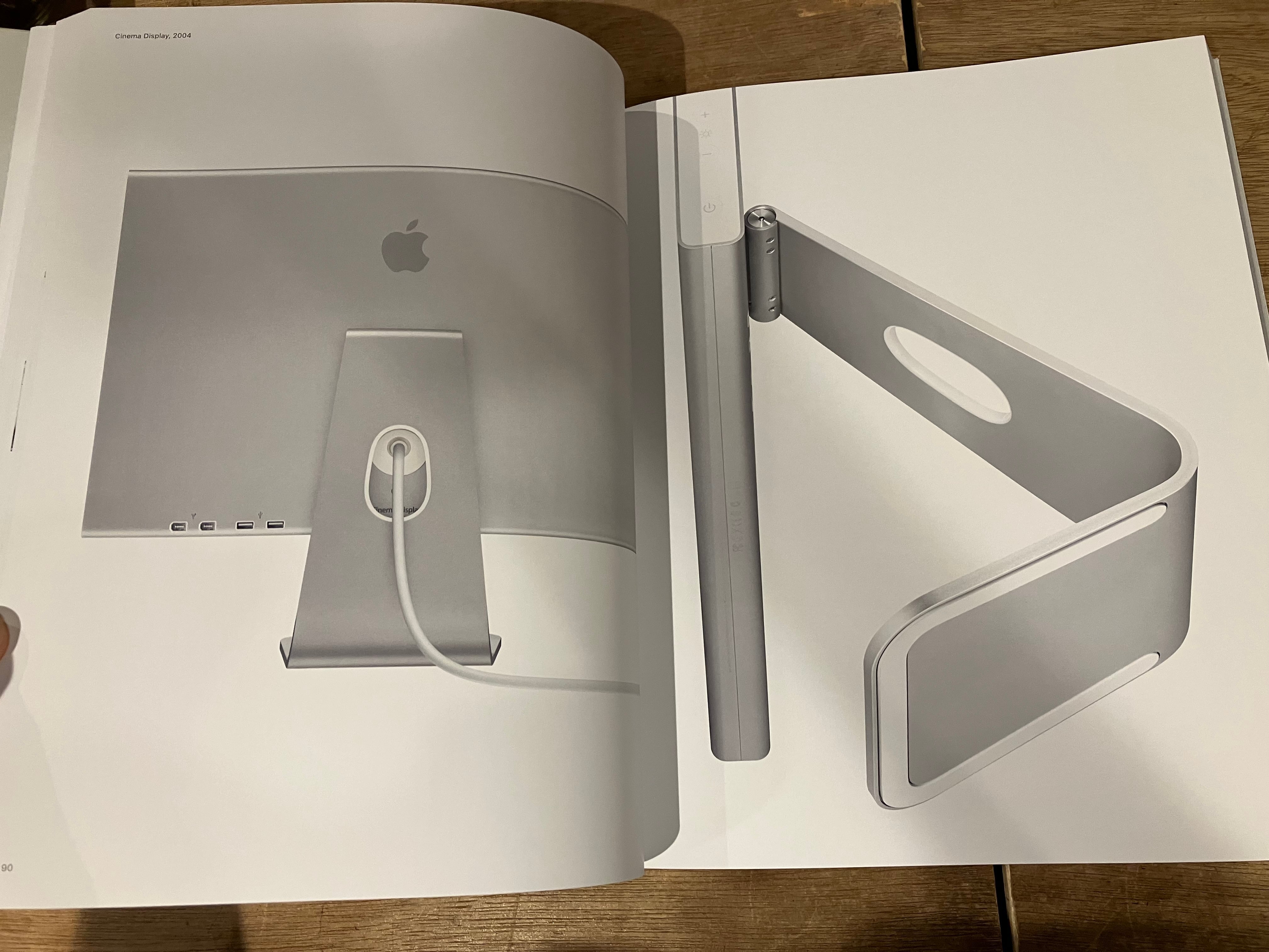 Designed by Apple in California | 百年