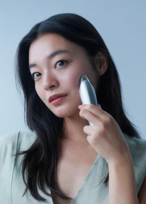 STELLA BEAUTE Beauty Face Stick 2.0（美顔器）ホワイト | meguri