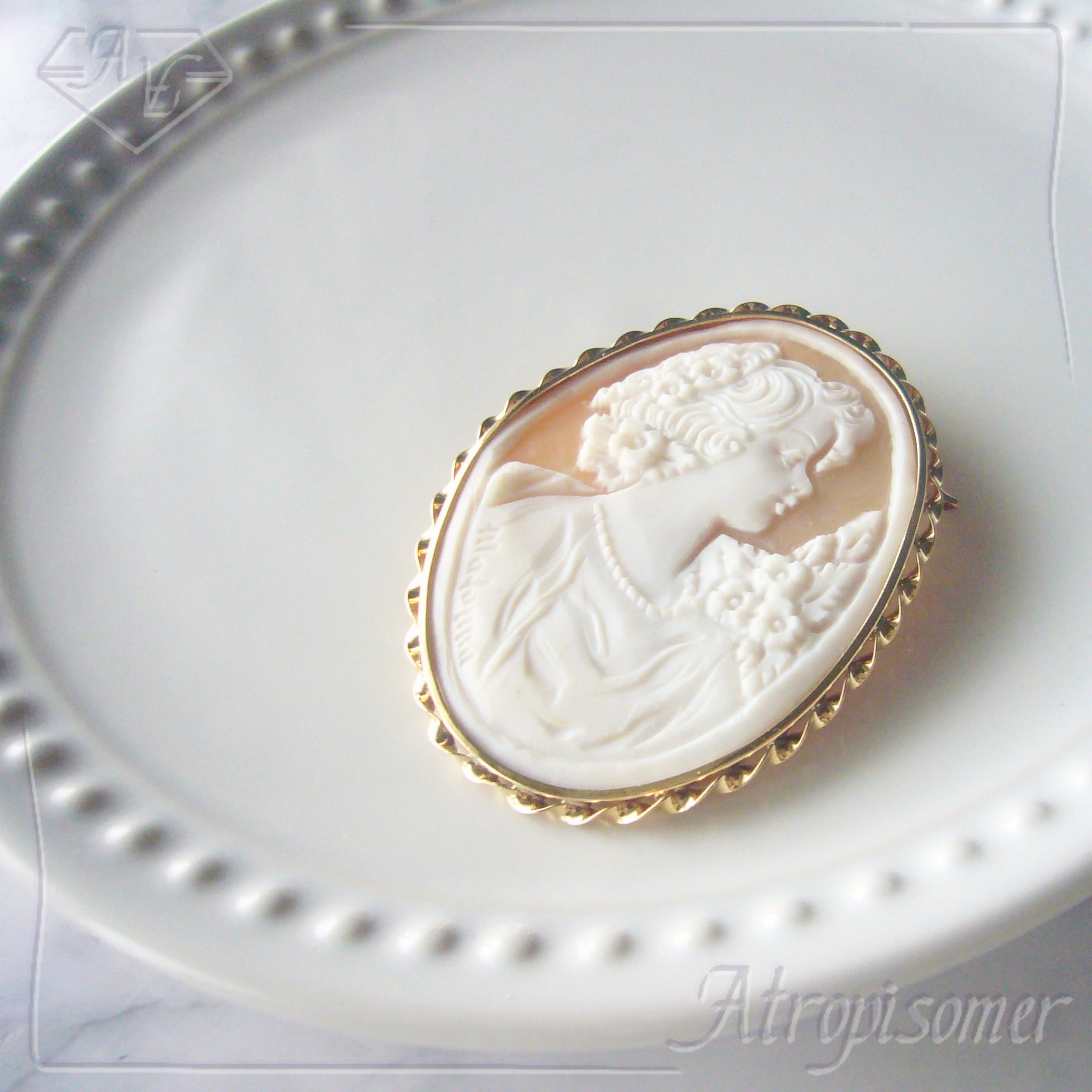 中古】K18シェルカメオペンダントブローチ（貴婦人と花、作者サイン