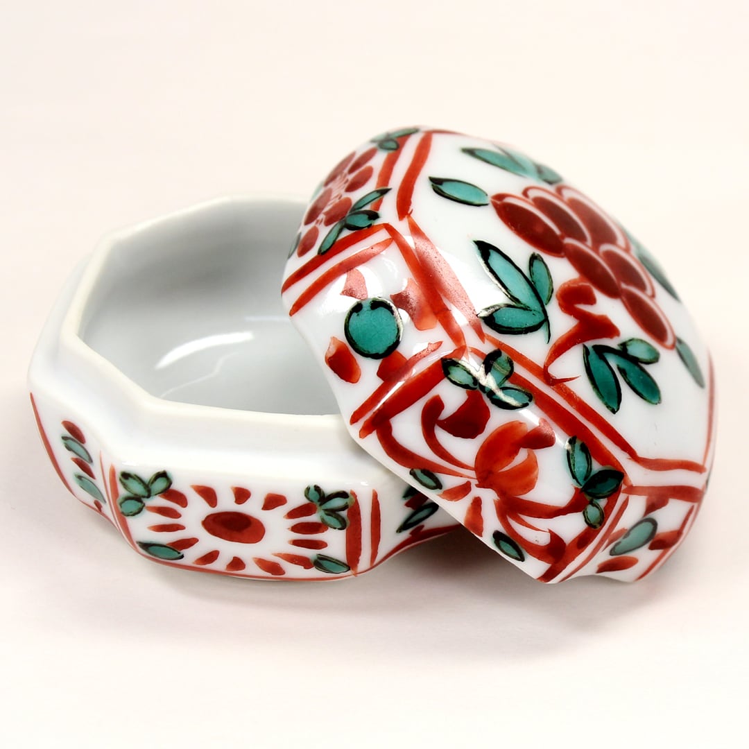 W94 香合 『琉球 胡差焼』『赤絵』 共箱 茶道具 W94 香合 『琉球 胡