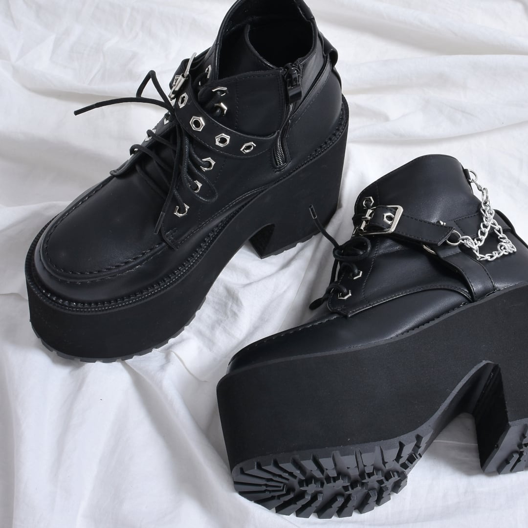 1/7 全サイズ再入荷！】ベルト×チェーン厚底ブーツ(ヒールタイプ