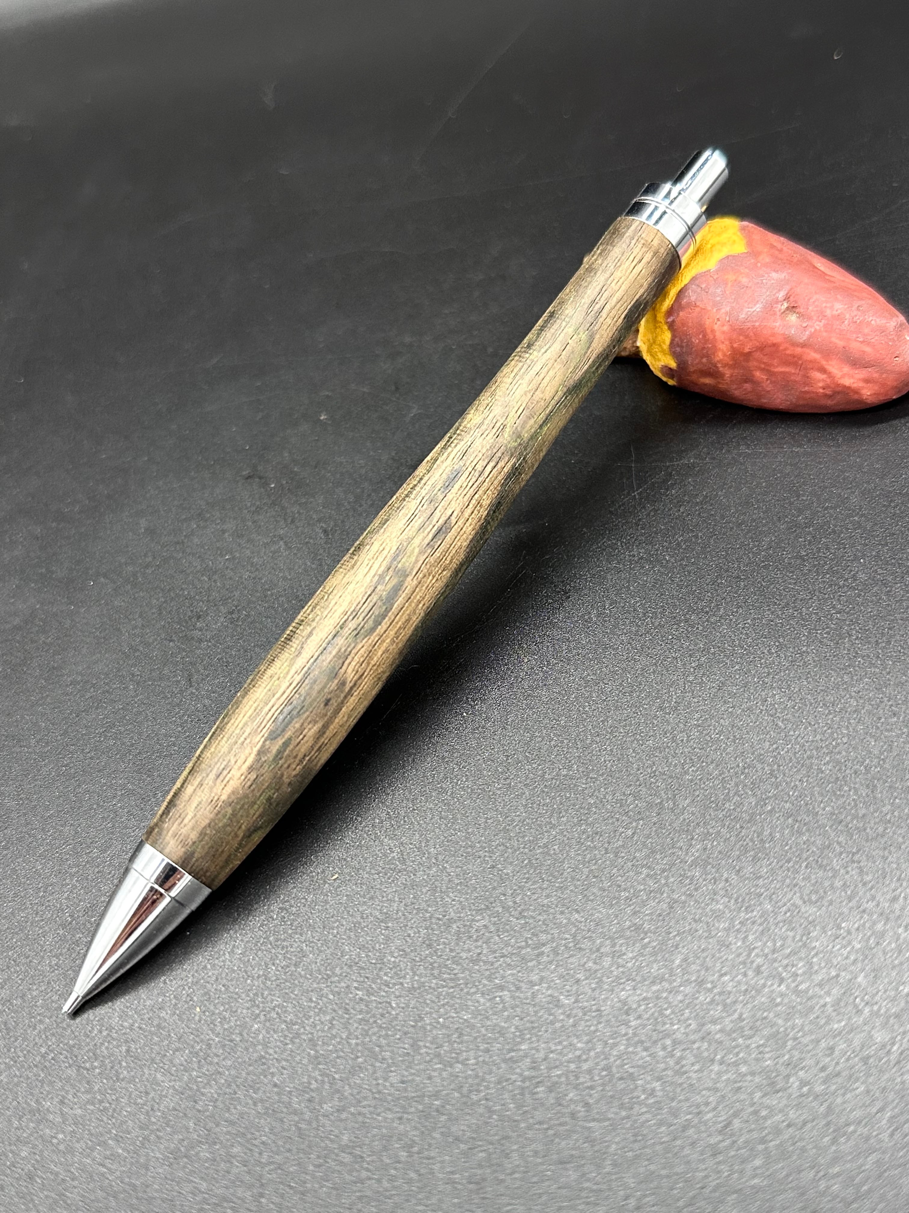 11 黒柿 孔雀杢 | こぶた工房