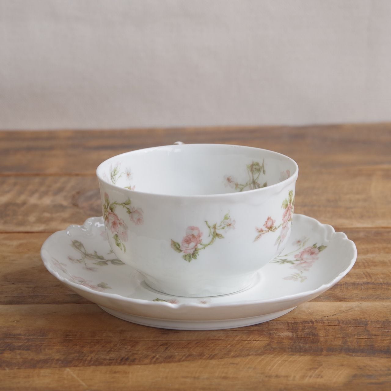 リモージュ アビランド フロンテナック 薔薇 花柄 ティーカップ