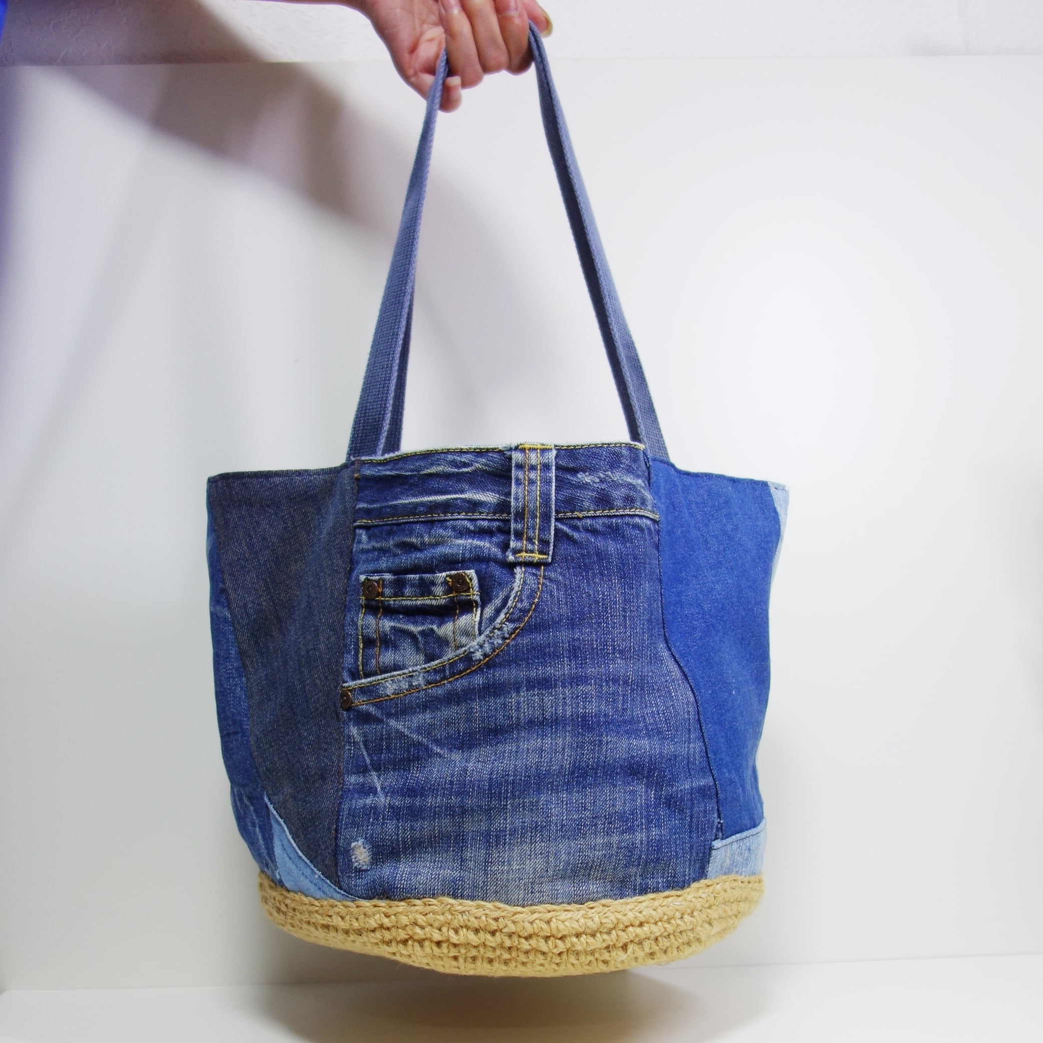 076b7f783185cf5d67e5f82453bbb9