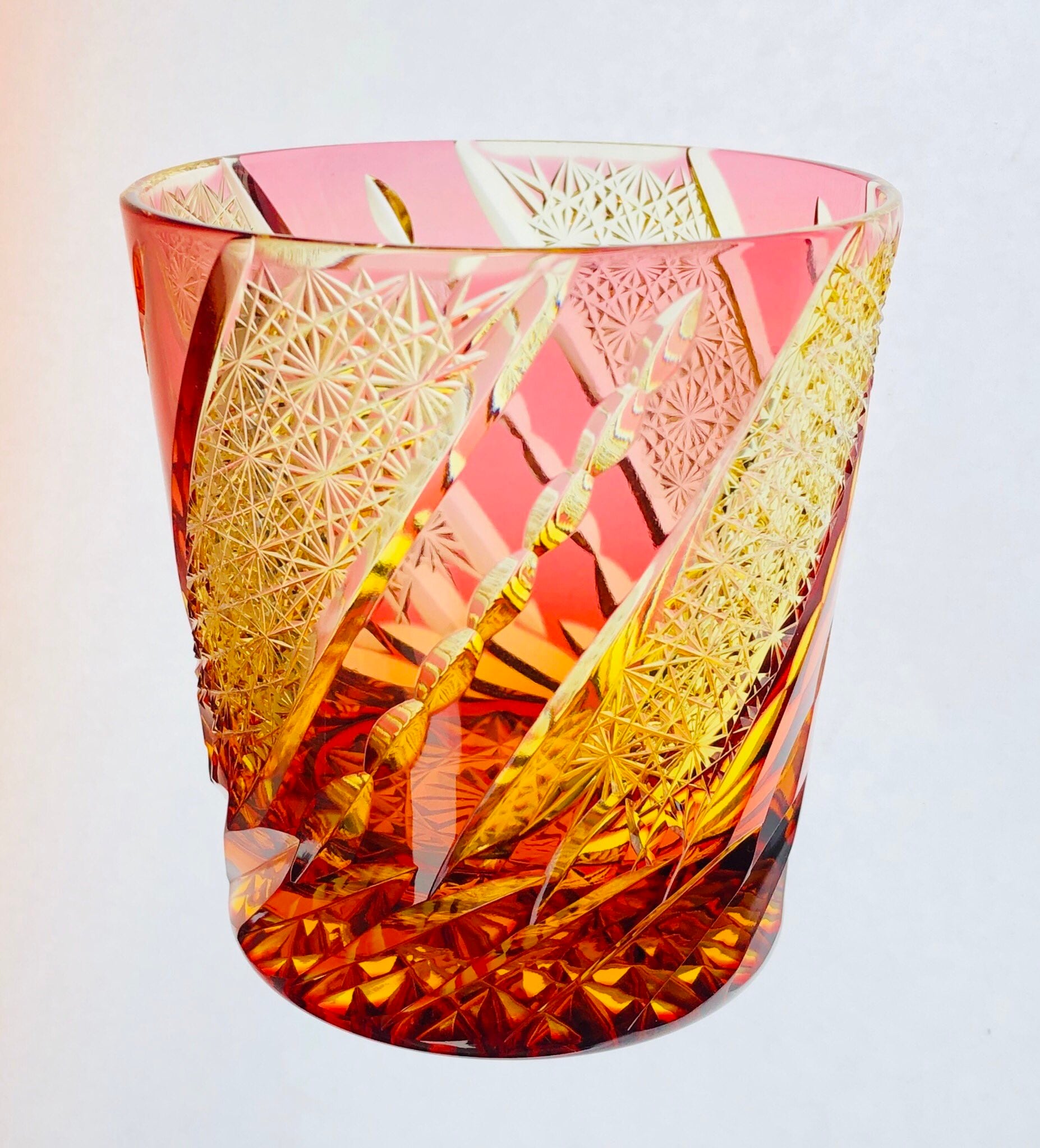 江戸切子 クリスタルロックグラス 風車（琥珀色金赤） | 江戸切子の