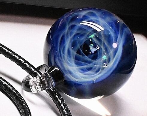 宇宙ガラスのネックレス【1-A】 | たちばな硝子工房