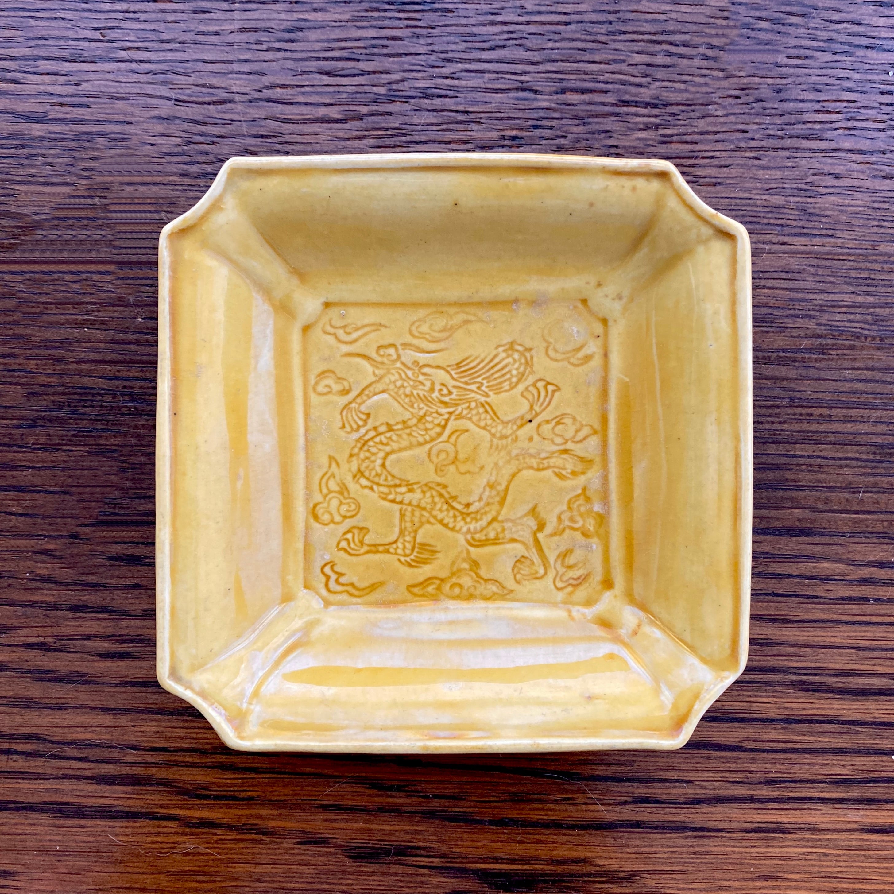 チョウ様のM-1255 珉平焼 角切り皿4客 チョウ様の