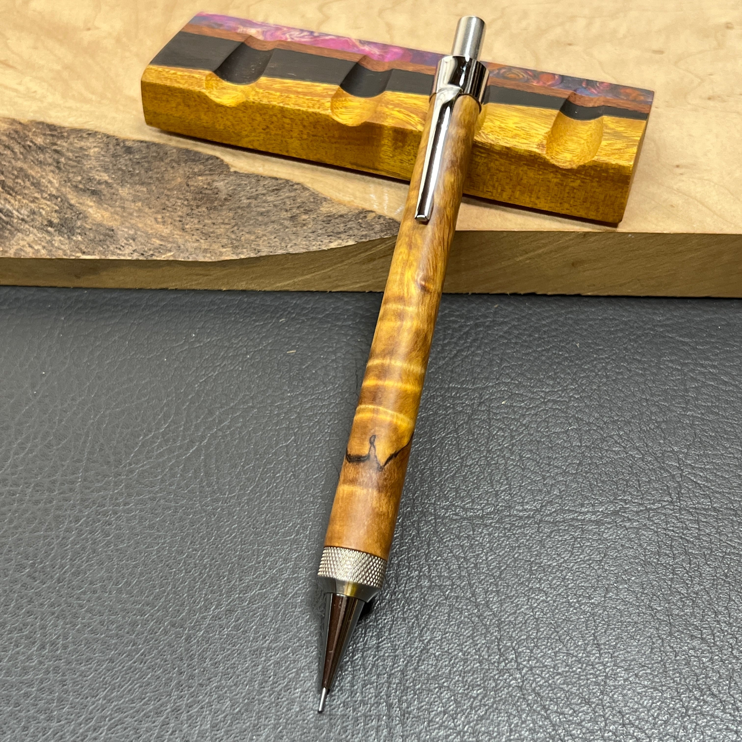 22栃縮杢スポルテッドスタビ 木製シャーペン 強低重心R ローレット