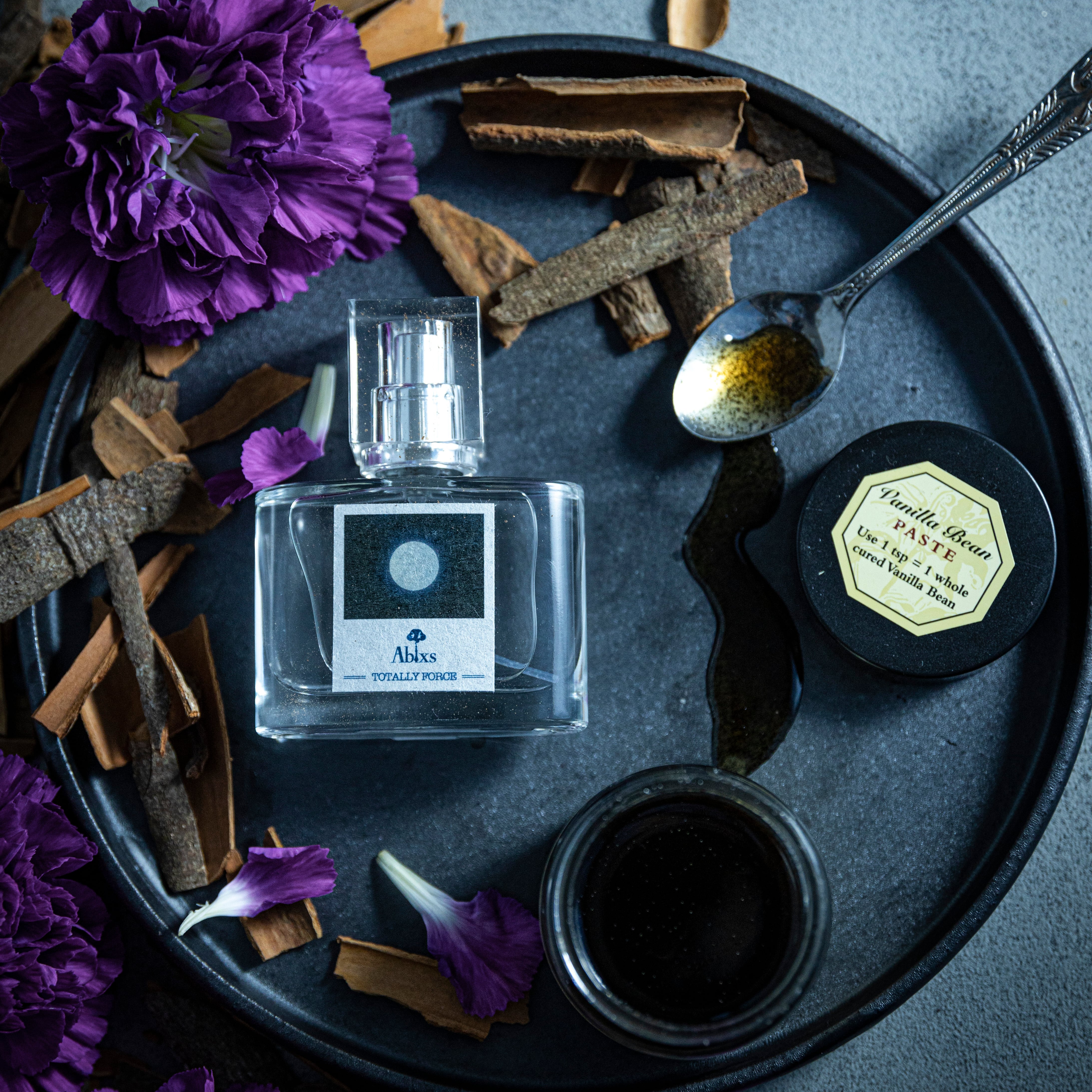 TOTALLY FORCE オーデトワレ／満月の香り | Ablxs〈アブラクサス〉