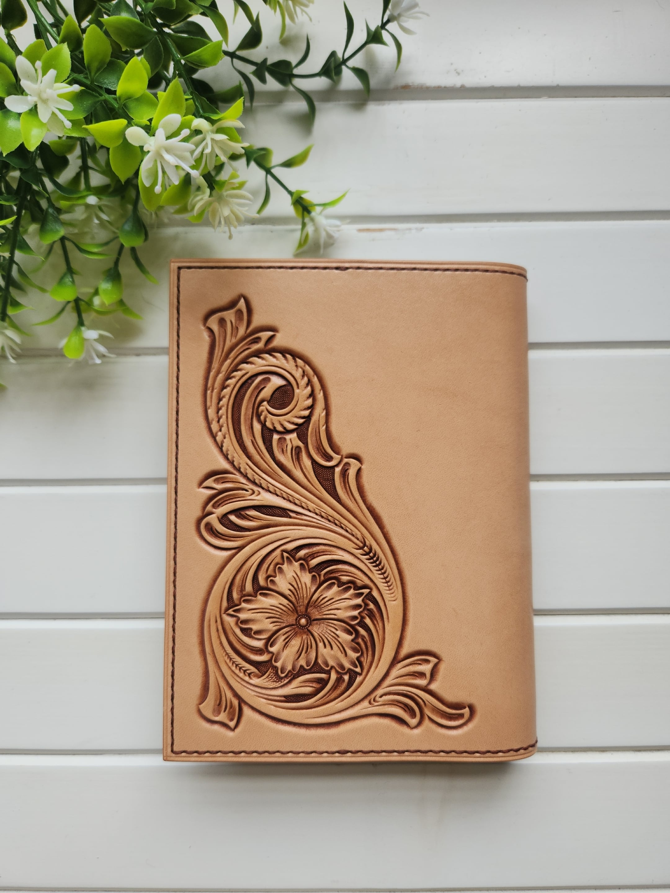 カービングブックカバー 2 ,(カービング,Br) | Ken Leathercraft