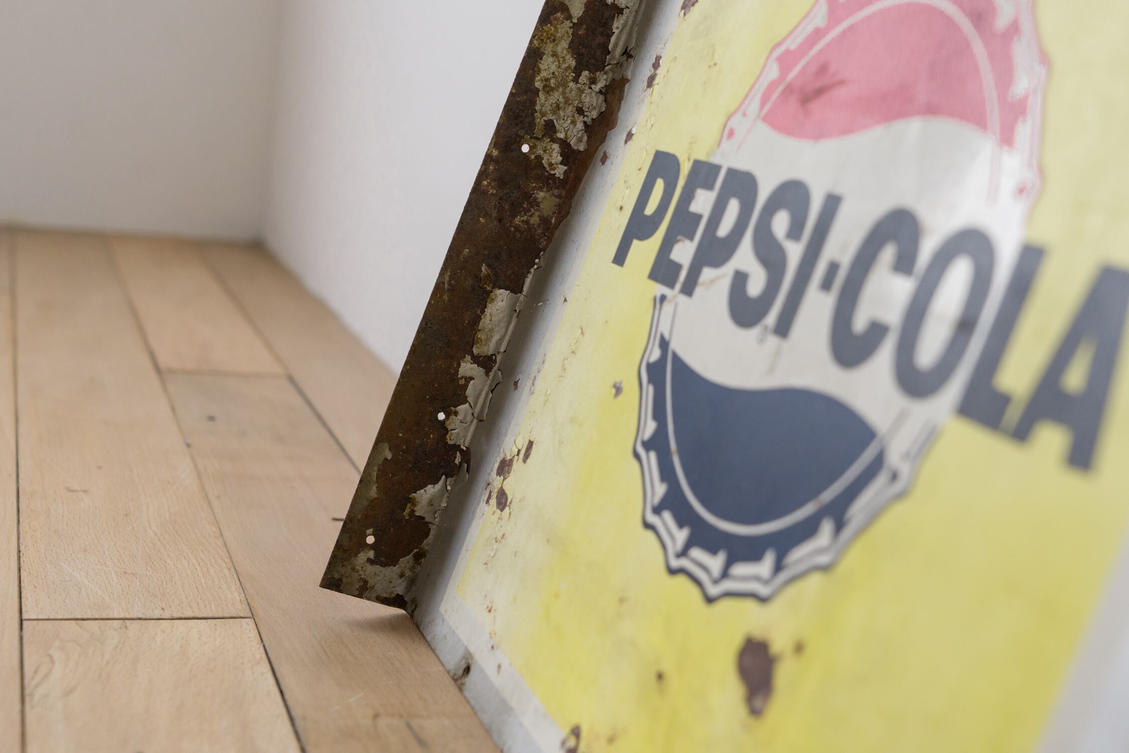 英字「PEPSI-COLA」のホーロー看板 | 古道具 | ReBuilding Center