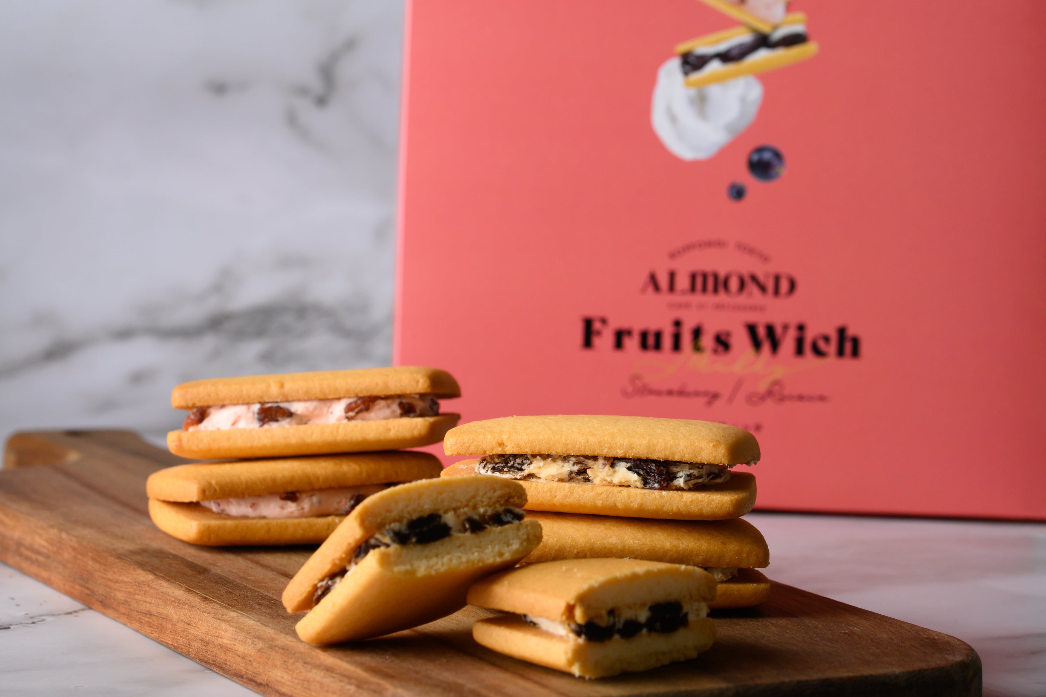 人気商品】フルーツウィッチ15個(レーズン＆ストロベリーミルク)包装