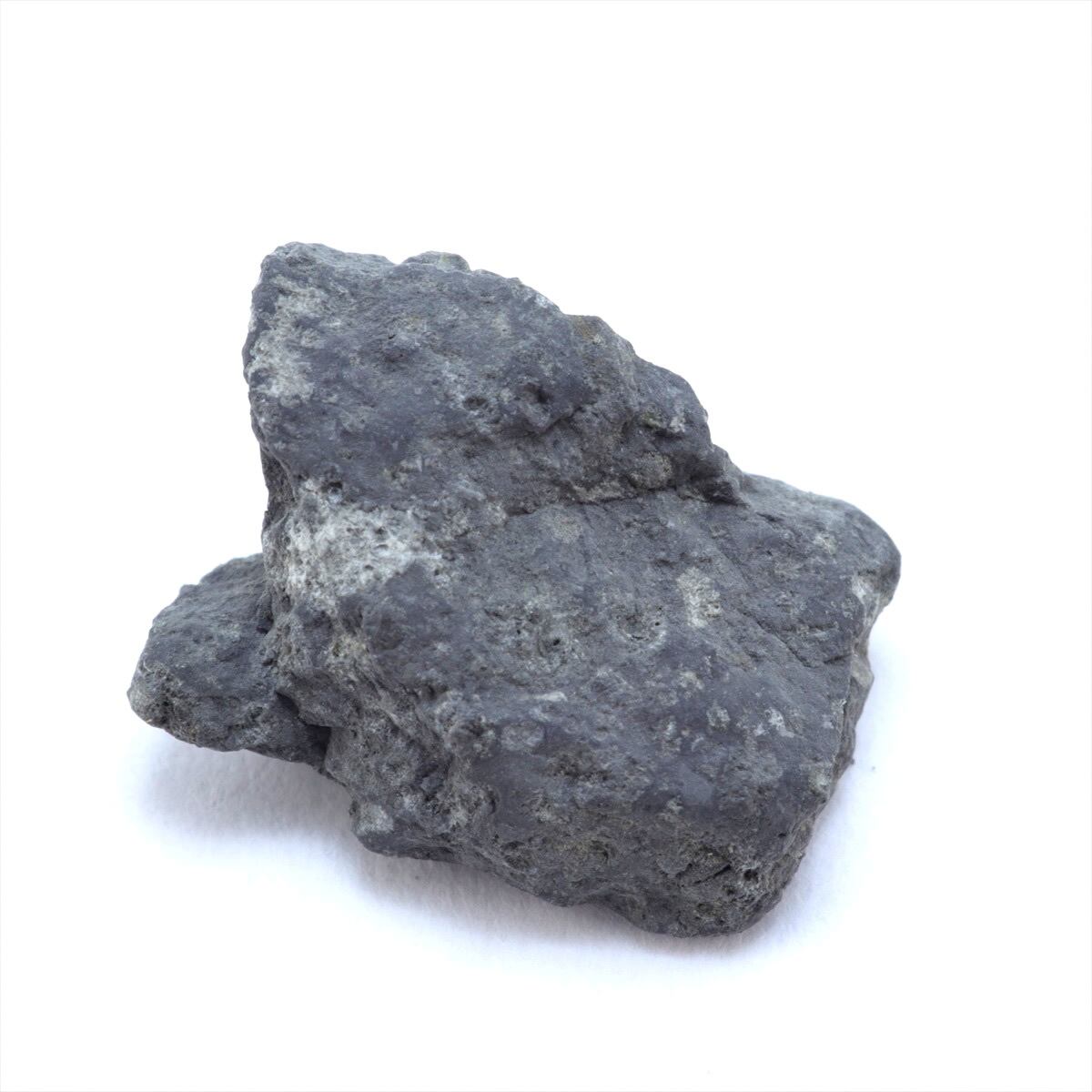 アエンデ 隕石 1.2g 炭素質コンドライトCV3 石質隕石 原石 標本