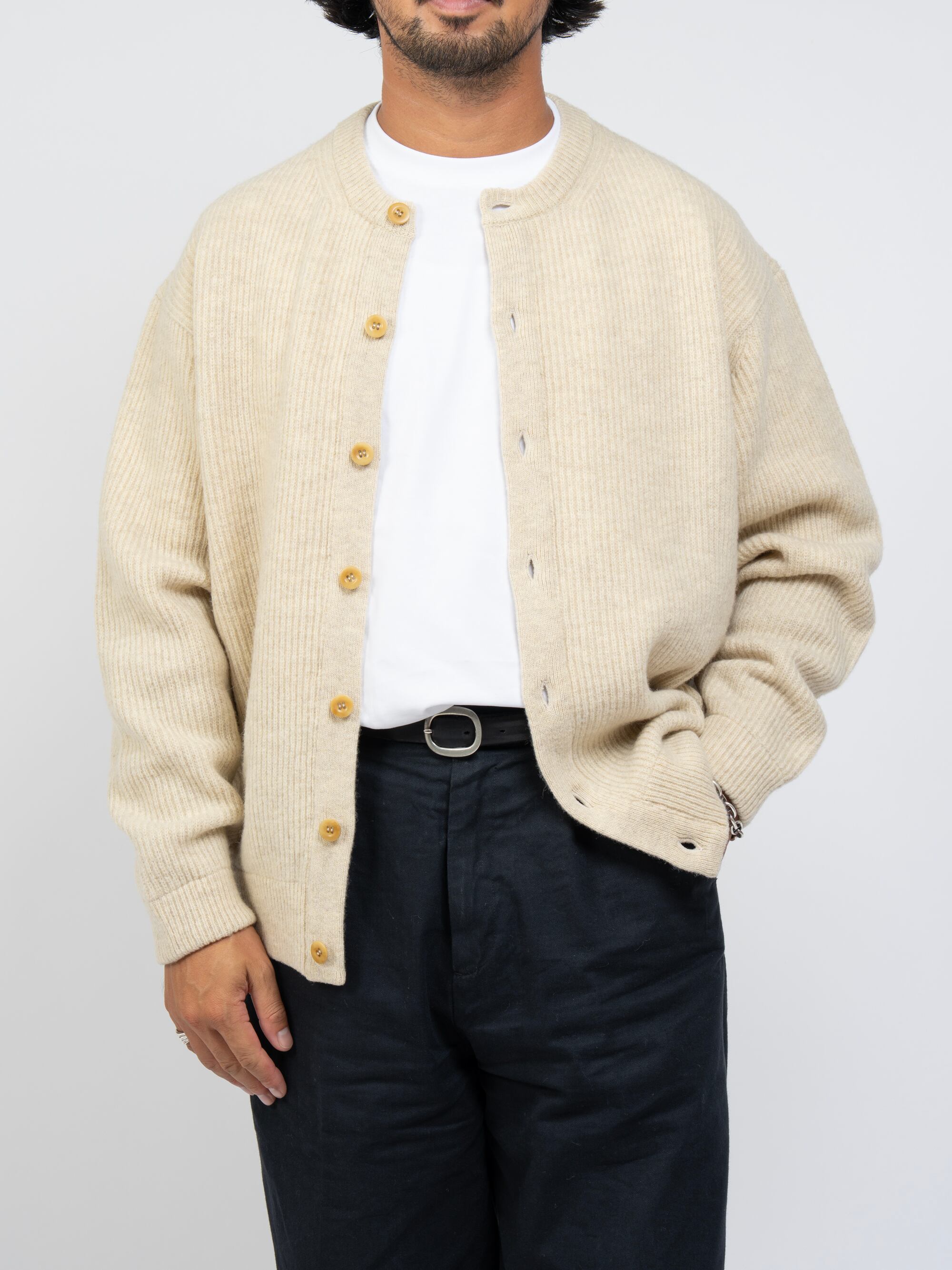 Super Comeback Lamb Wool Crew Neck Cardigan (black) | OVY