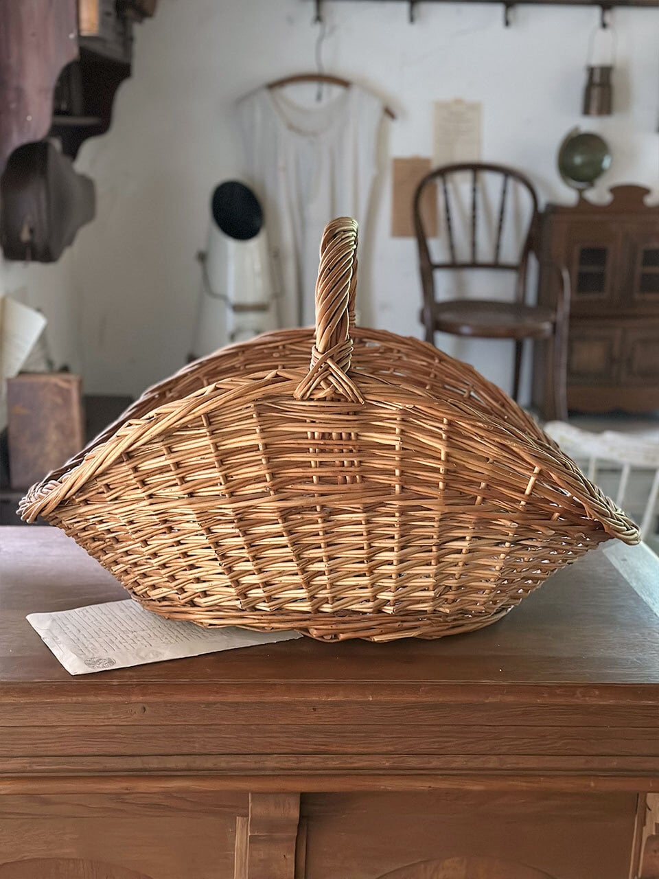 ラタンの大型パニエ 収穫用バスケット | Brocante de La Cocotte