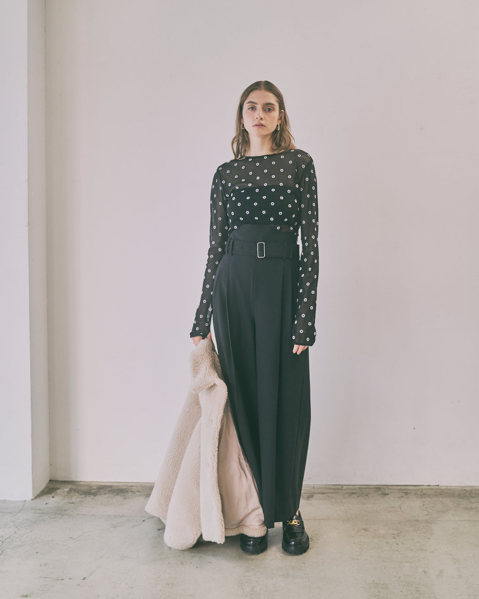 予約】duck pants / black 12/18 21:00 ～ 再販 (2月下旬発送予定) | HYEON