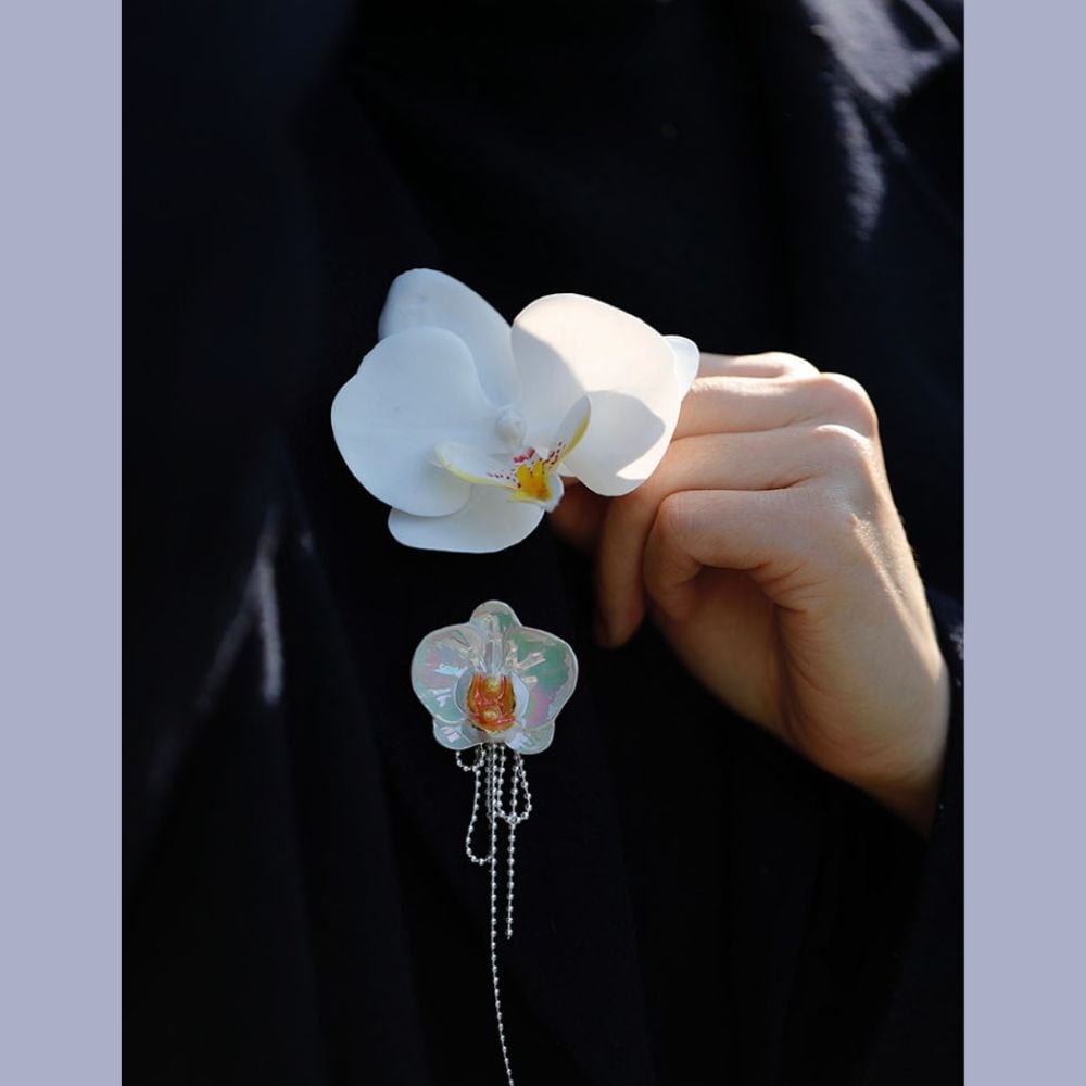 セラミック胡蝶蘭ブローチ E00178 | EMMA GRAND