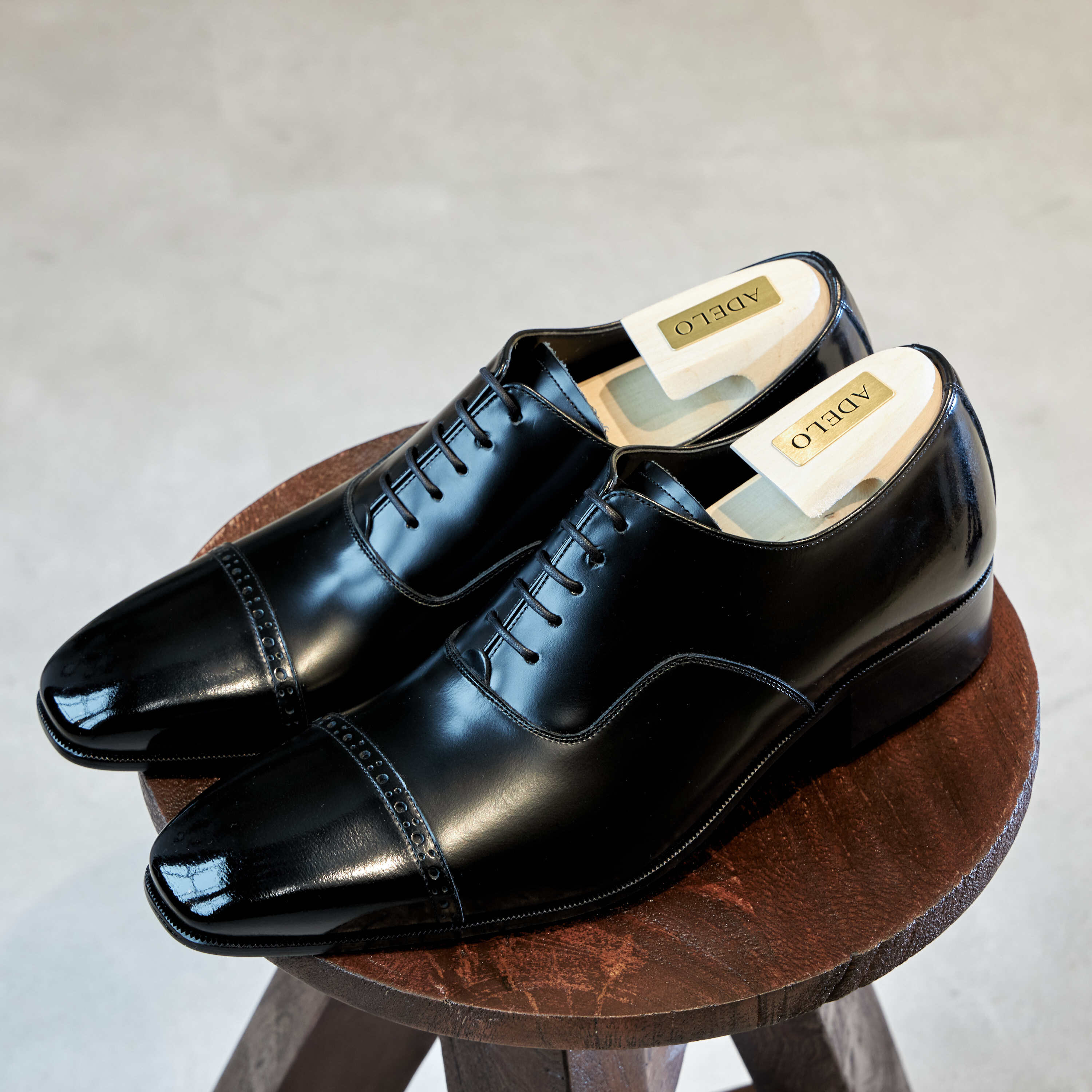 6cmUP シークレットシューズ〉ストレートチップ（パンチドキャップ