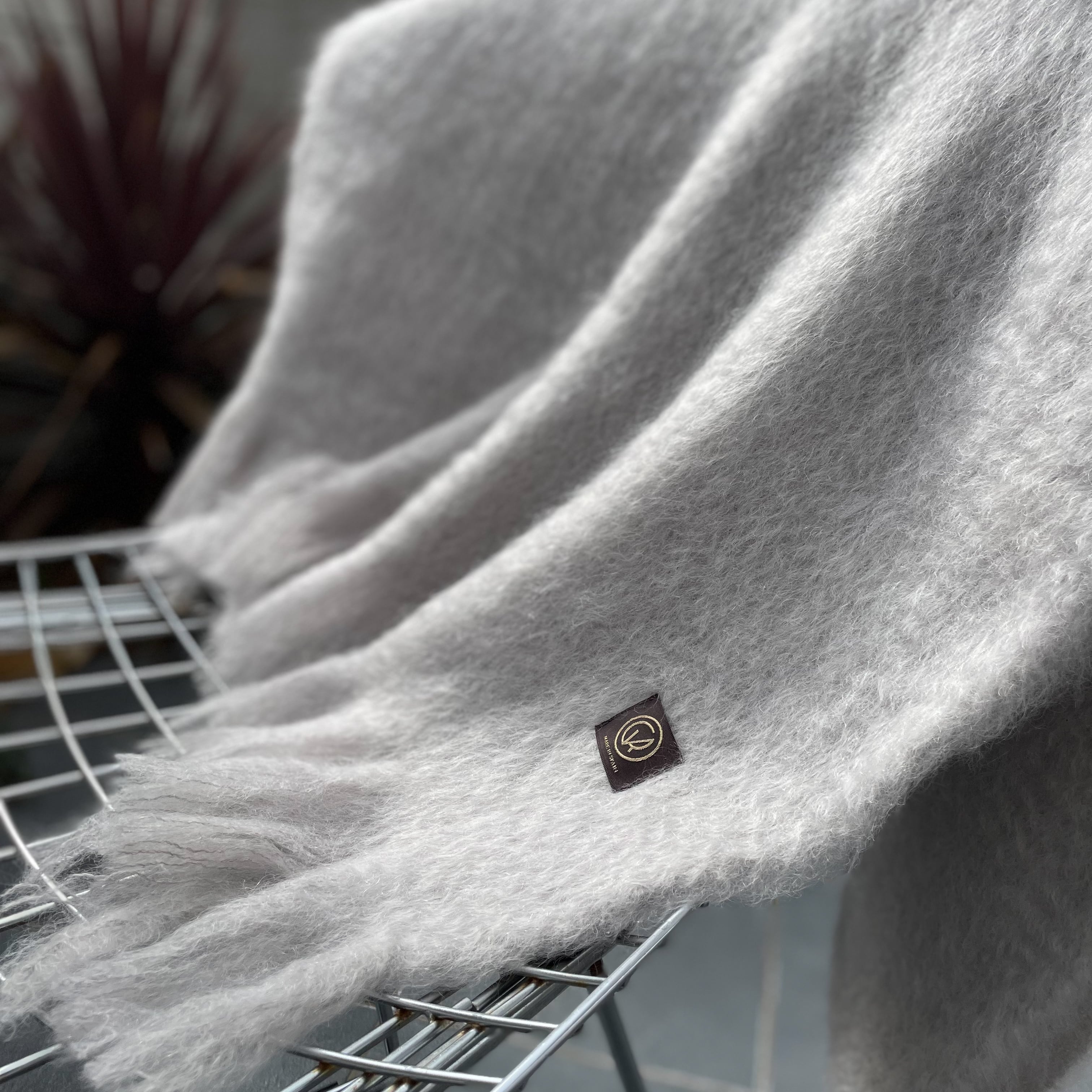 MANTAS EZCARAYモヘアブランケット】 | À L'ecrin