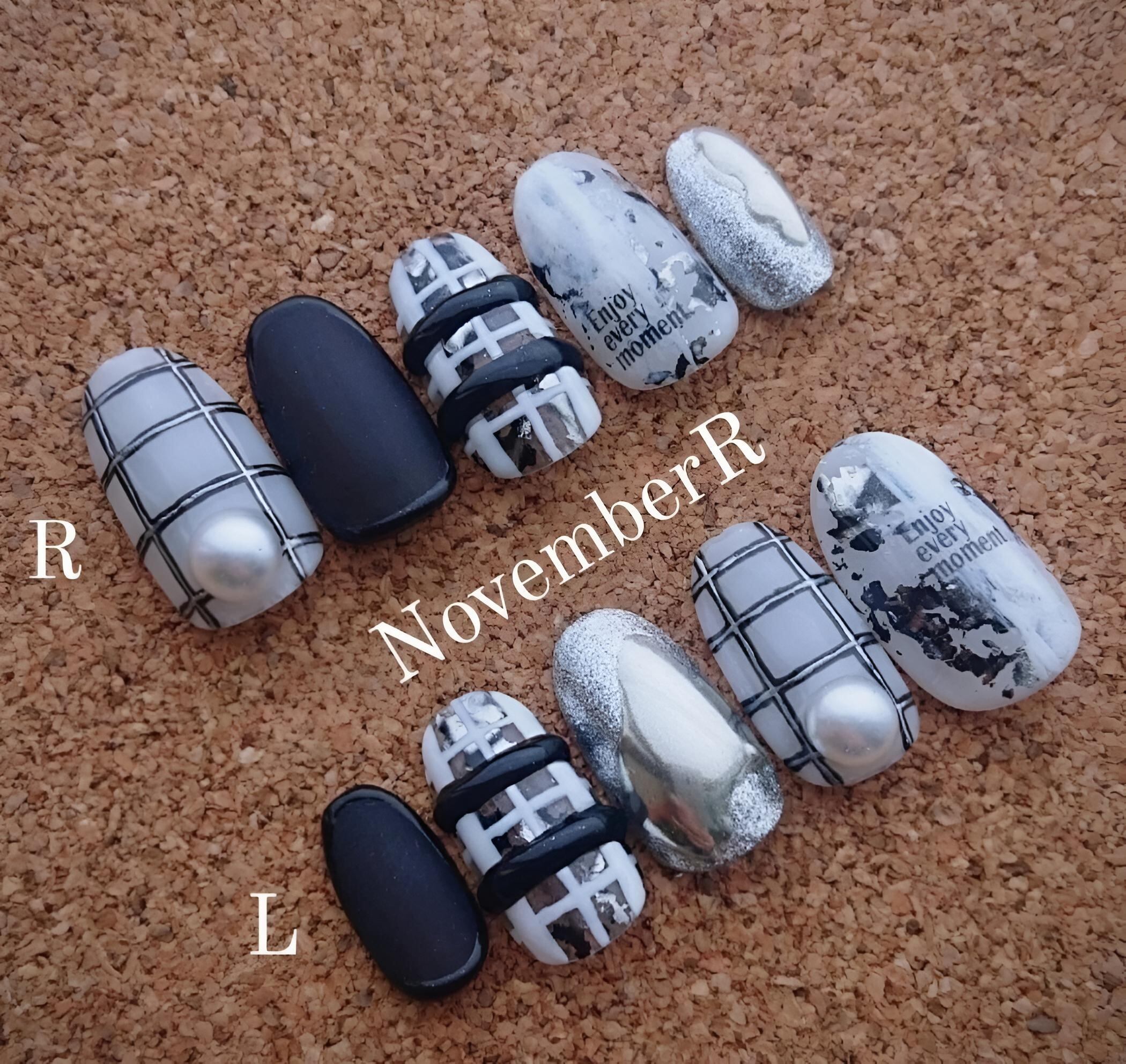 LA547☆モノクロぷっくりチェックネイルチップ | NovemberR 〰️ネイル