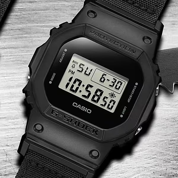 CASIO G-SHOCK DW8010 ブラック CASIO G-SHOCK DW8010 ブラック