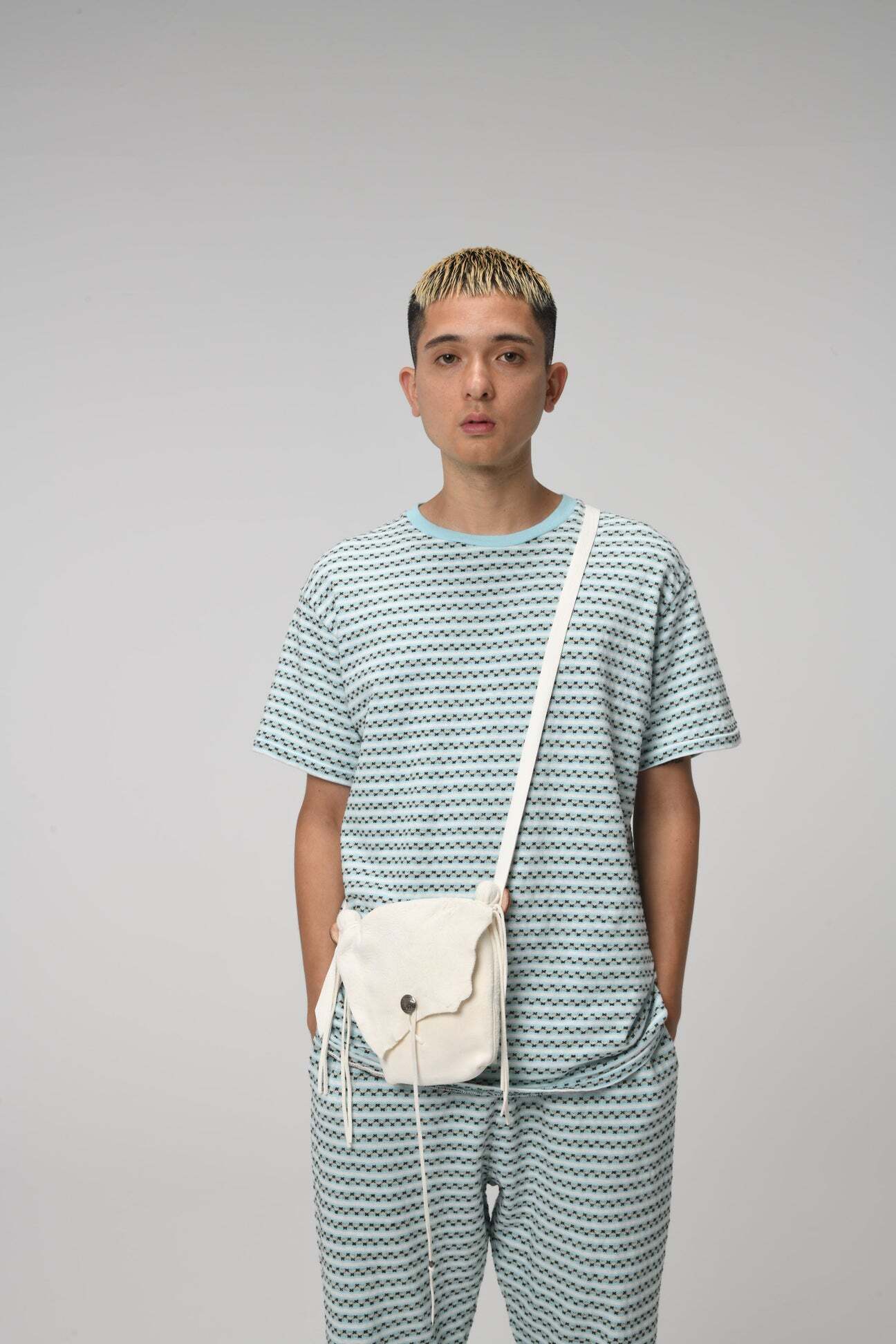 BOWWOW DEER SKIN BAG SUEDE WHITE | BASE LINE