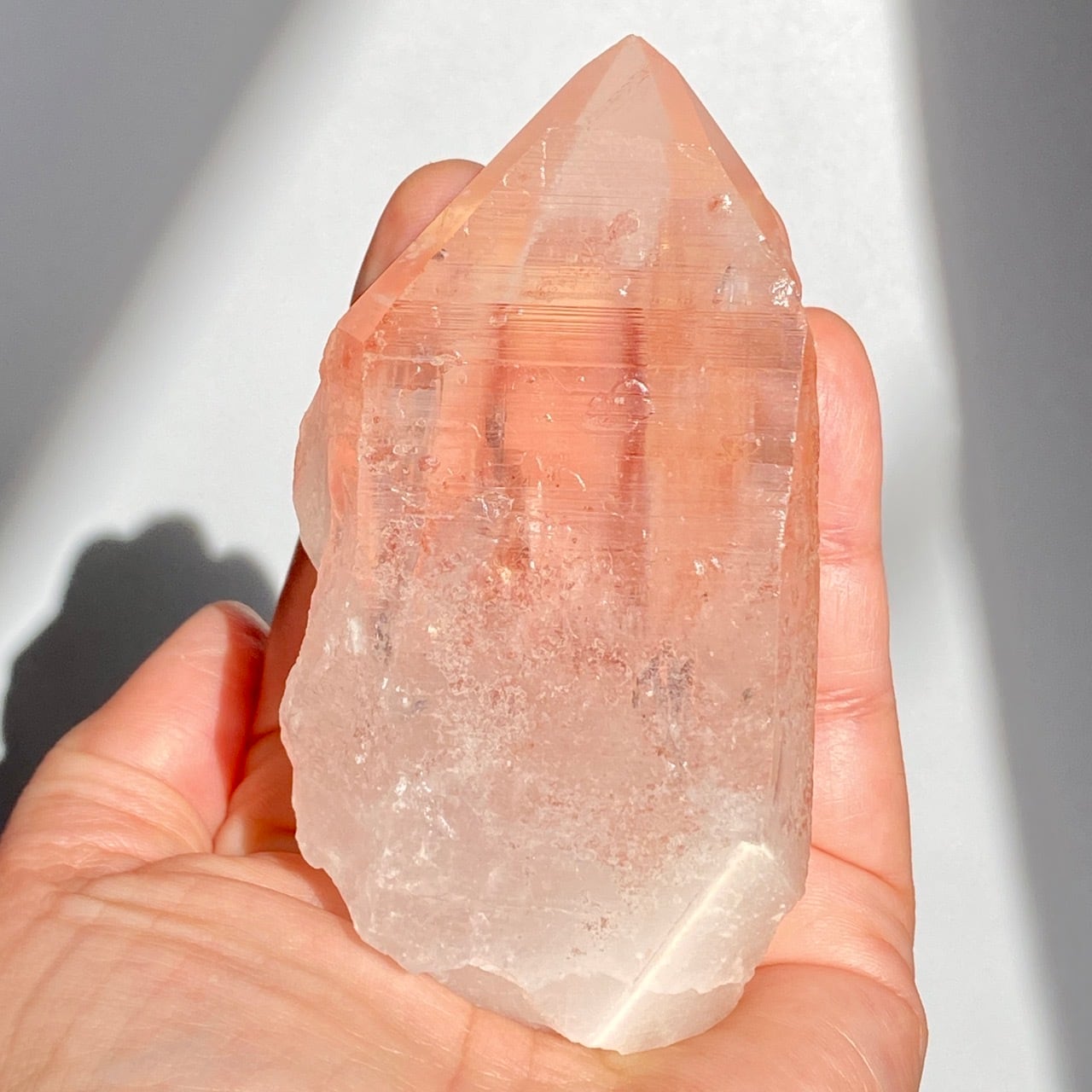 ピンクレムリアンシードクリスタル(水晶)ポイント Pink Lemurian