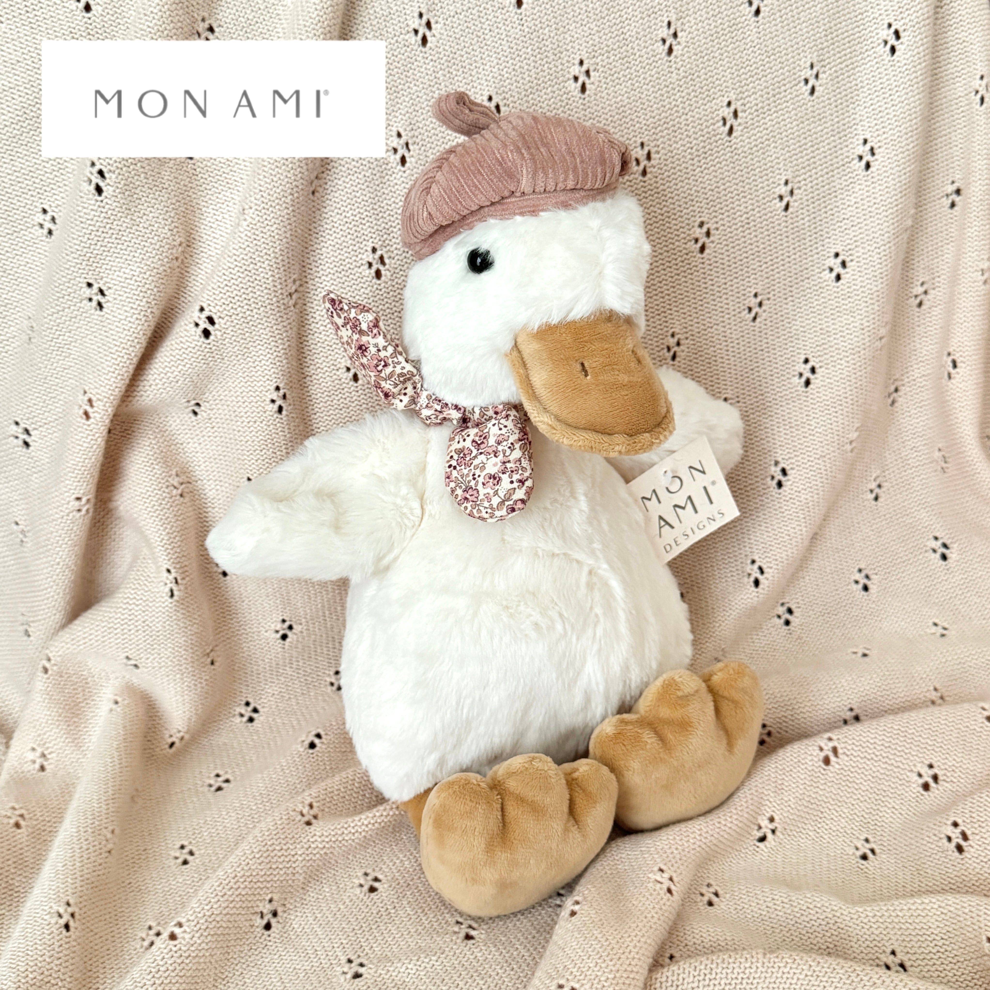 MON AMI 】モナミ コレットザダック ぬいぐるみ アヒル 子供