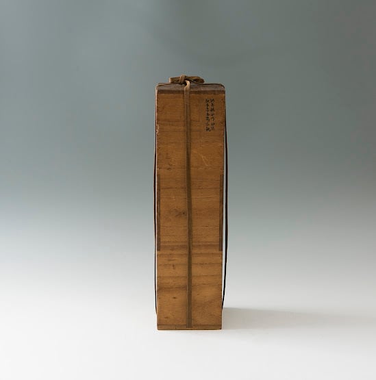 河村蜻山 白磁 観音図 筒花瓶 共箱 高さ37.3㎝ 岩上観音 仏画 京都出身