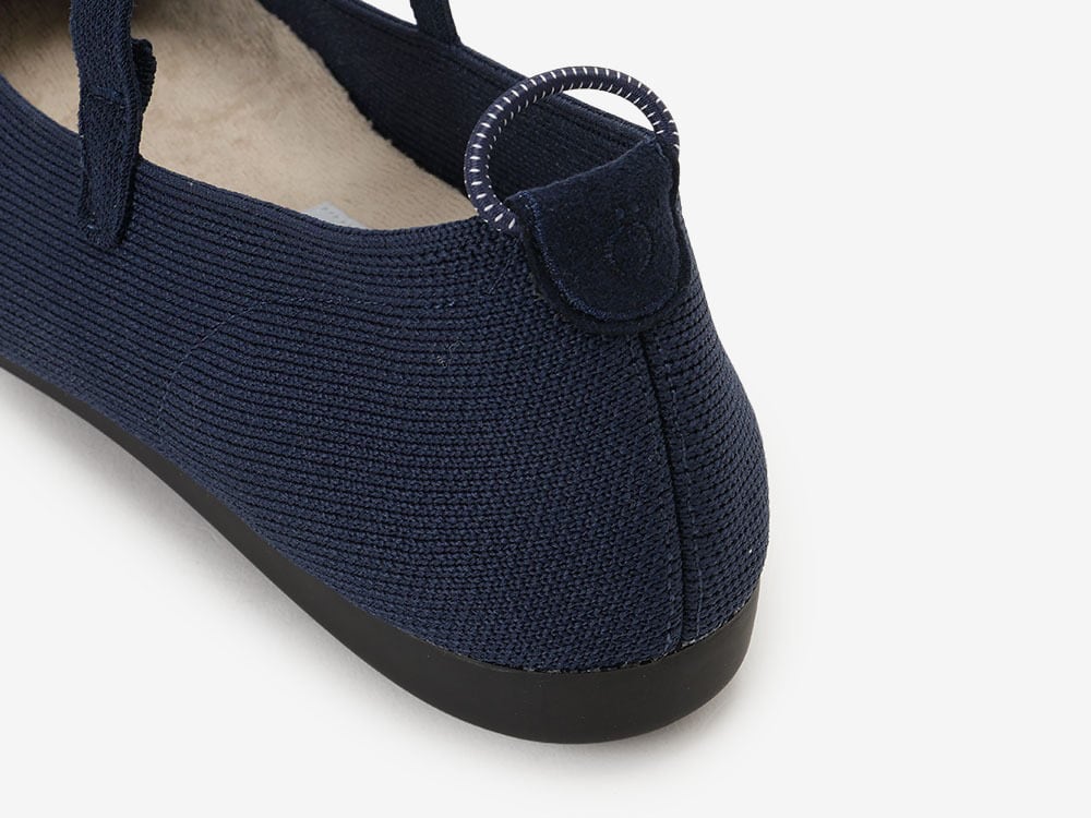 round-MARYJANE / NAVY | Offen
